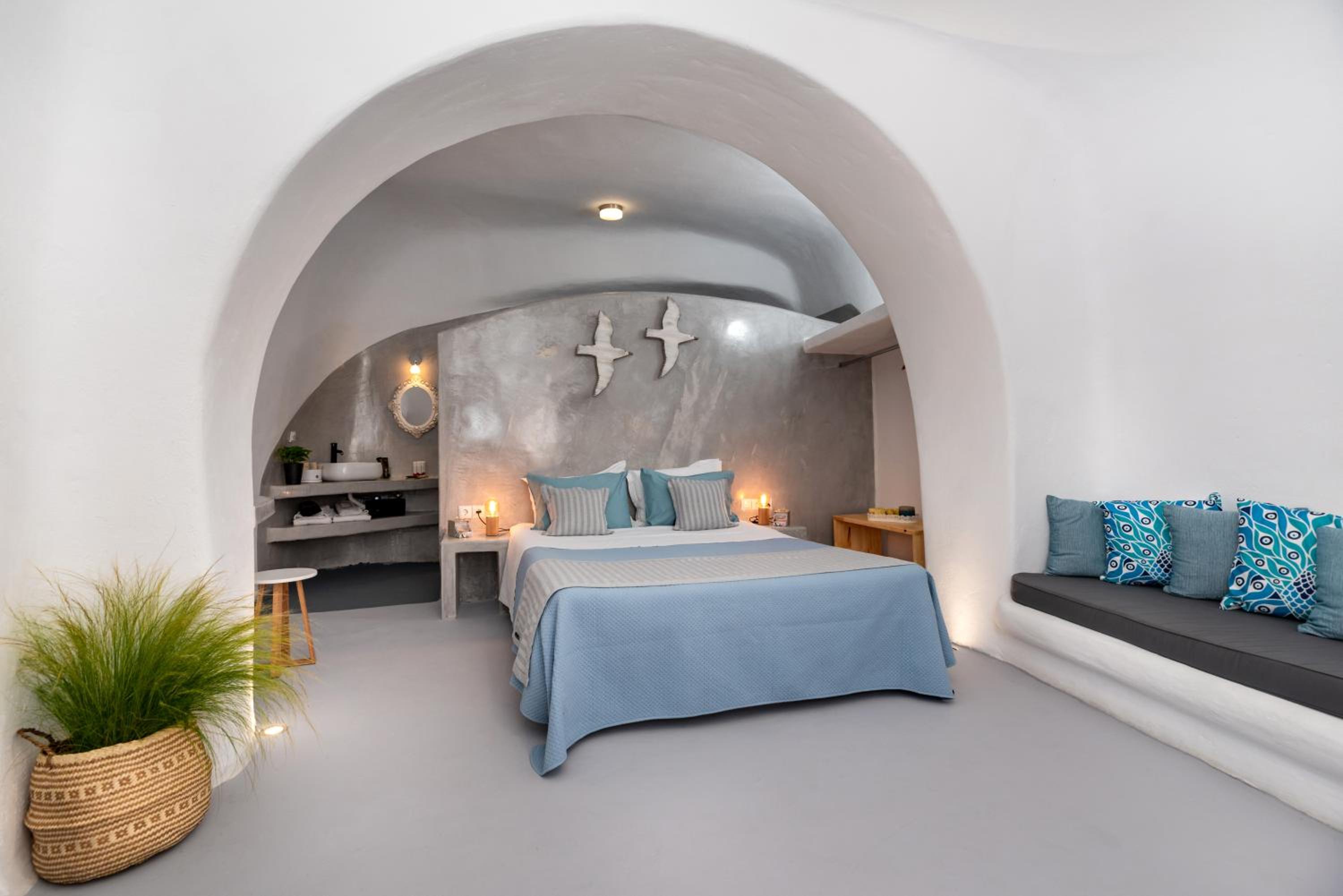 Superior Cave Villa