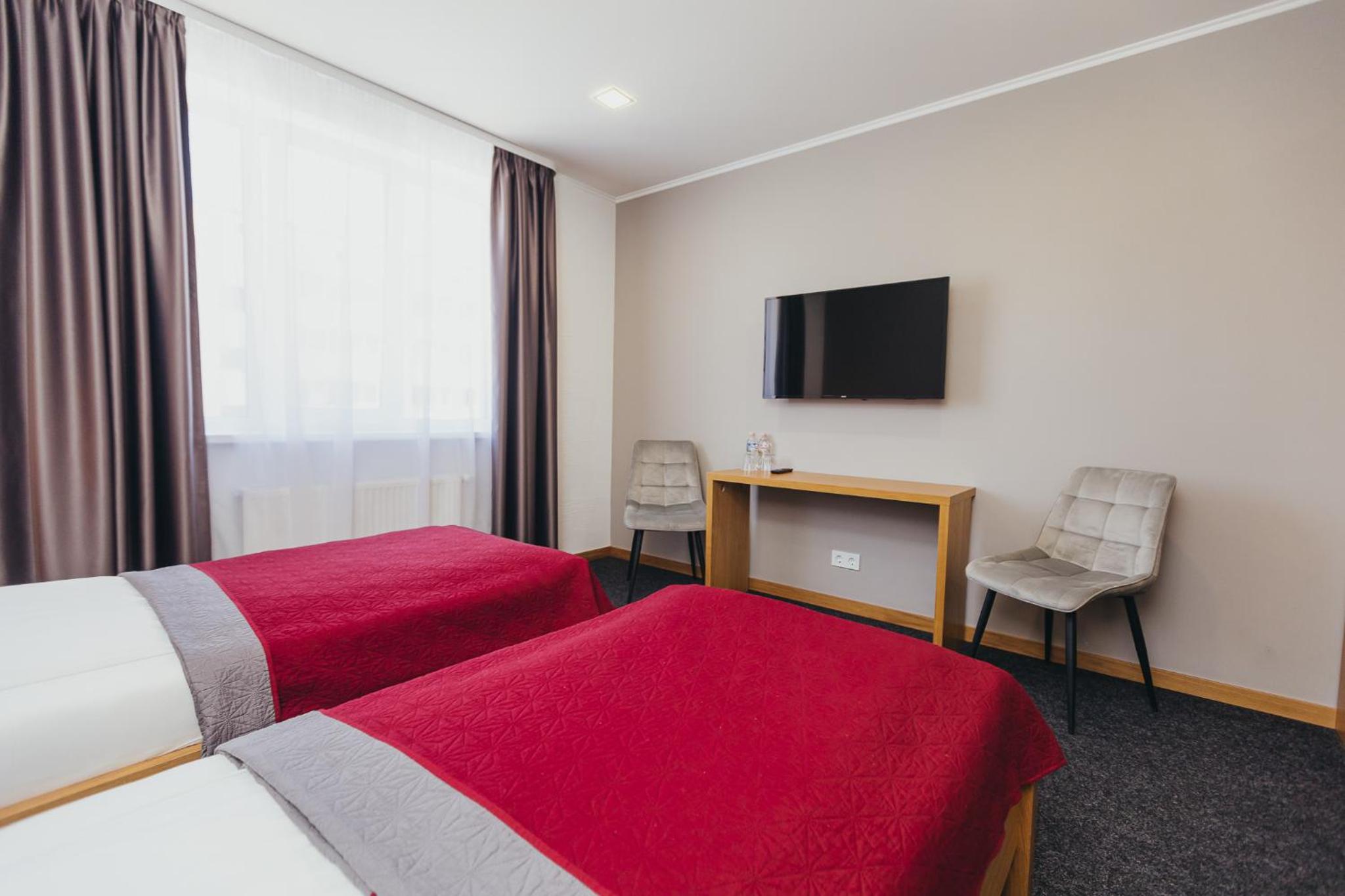 Standard Double or Twin Room - Photo 3