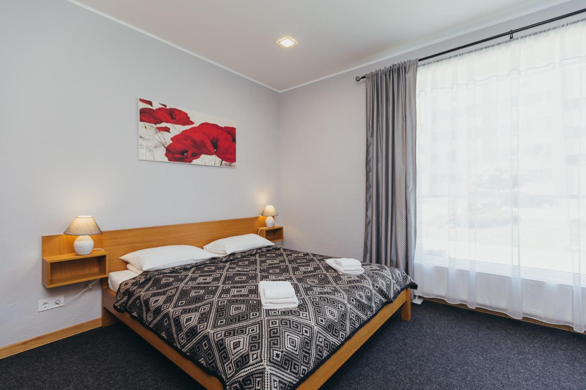 Double Room with Balcony - Photo 9
