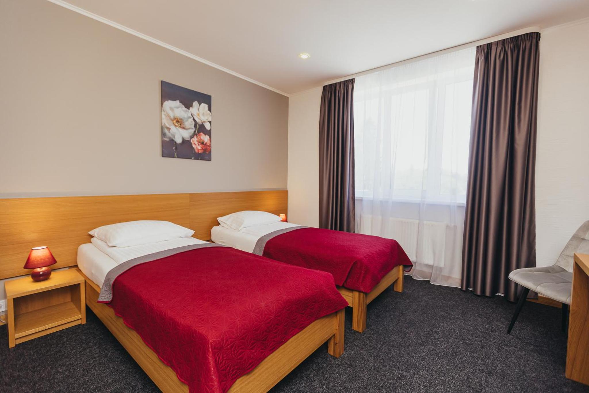 Standard Double or Twin Room - Photo 4