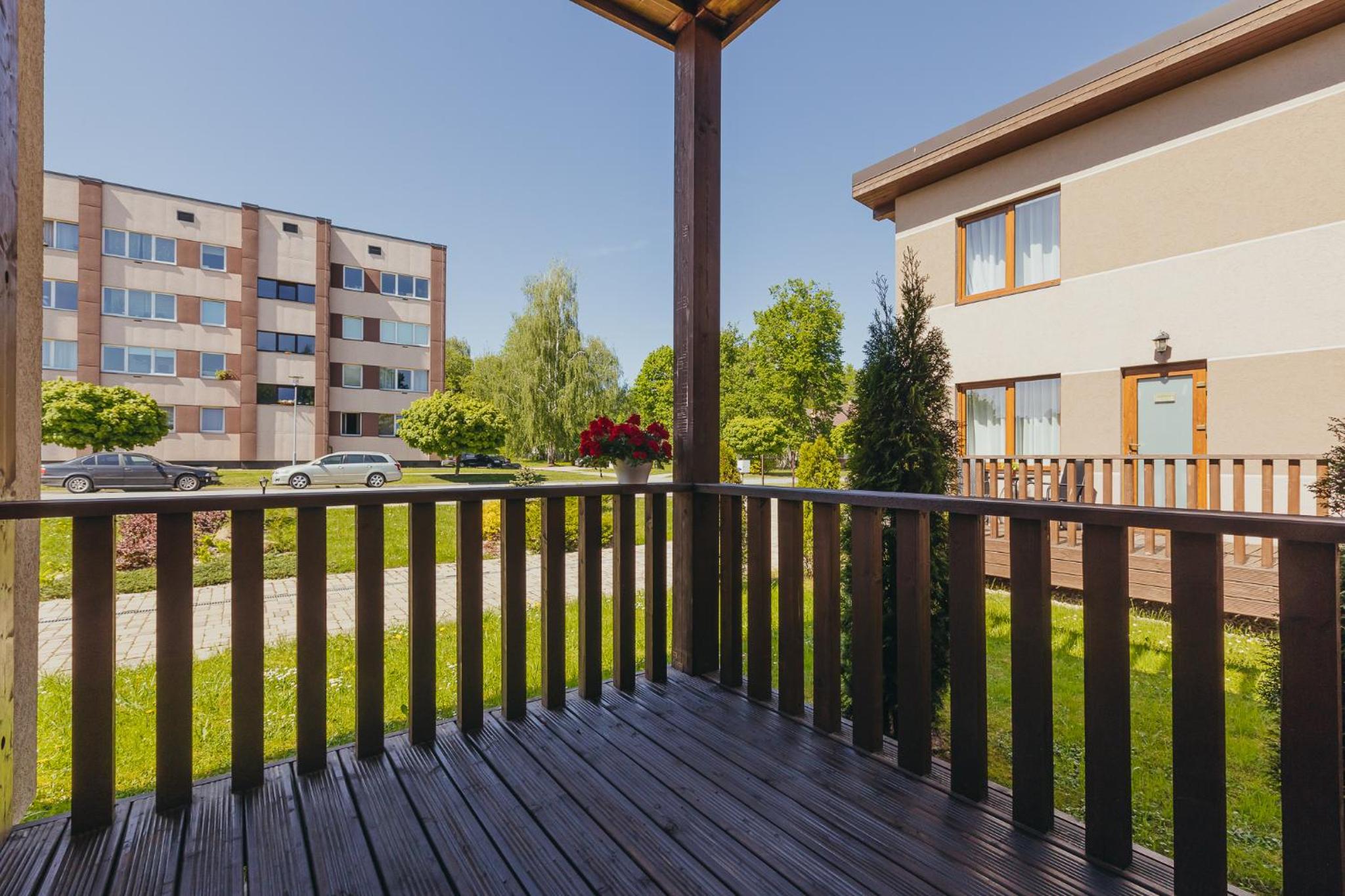 Double Room with Balcony - Photo 8