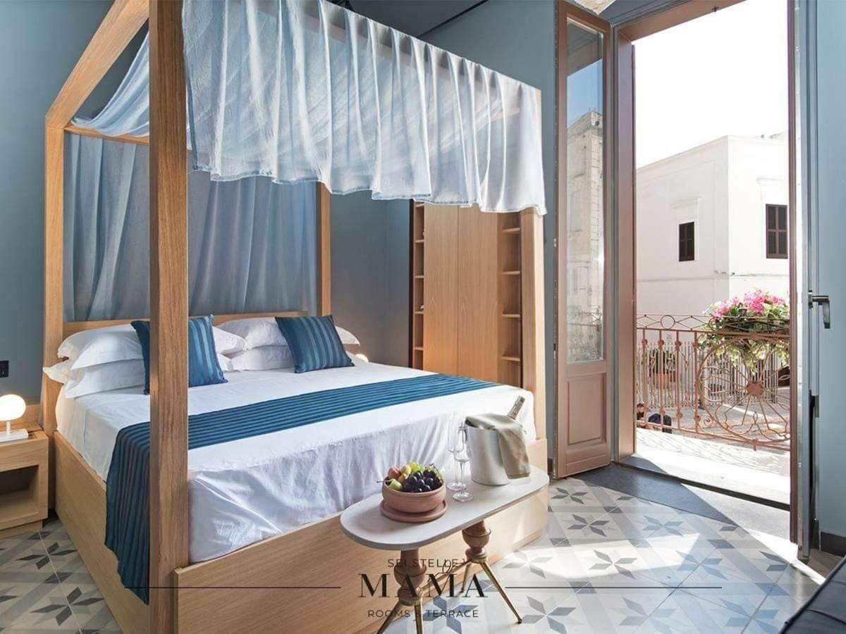 Deluxe Room with Air Conditioning
