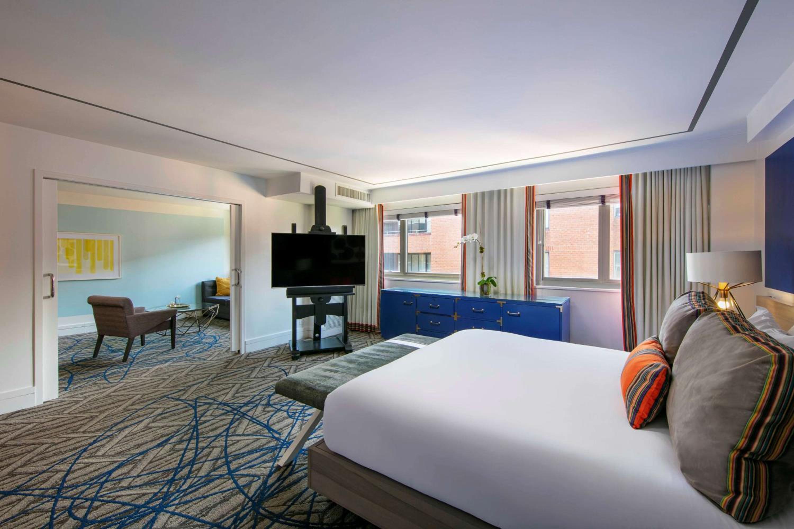 Spa One-Bedroom King Suite - Photo 4