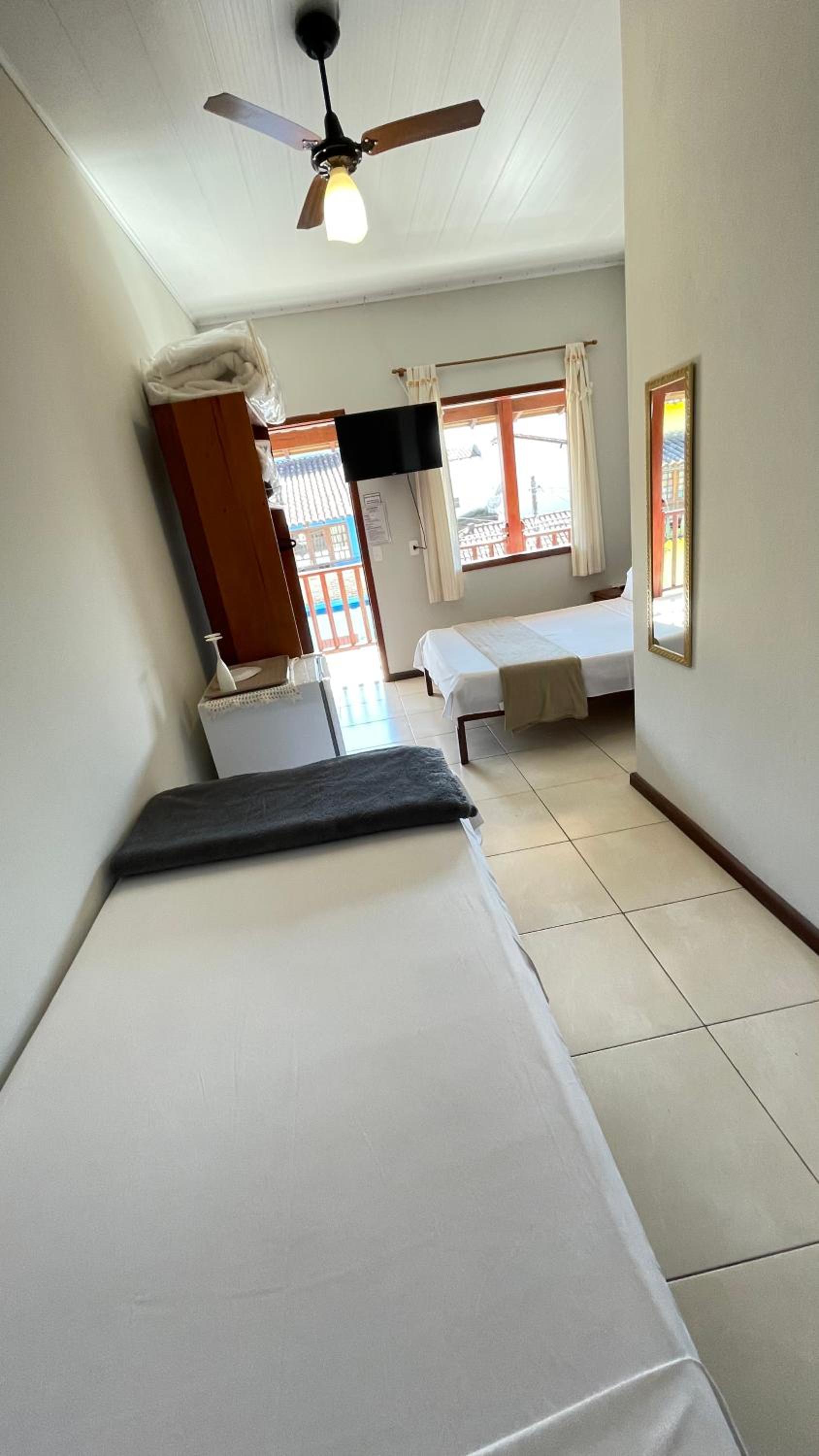 Triple Room - Photo 11