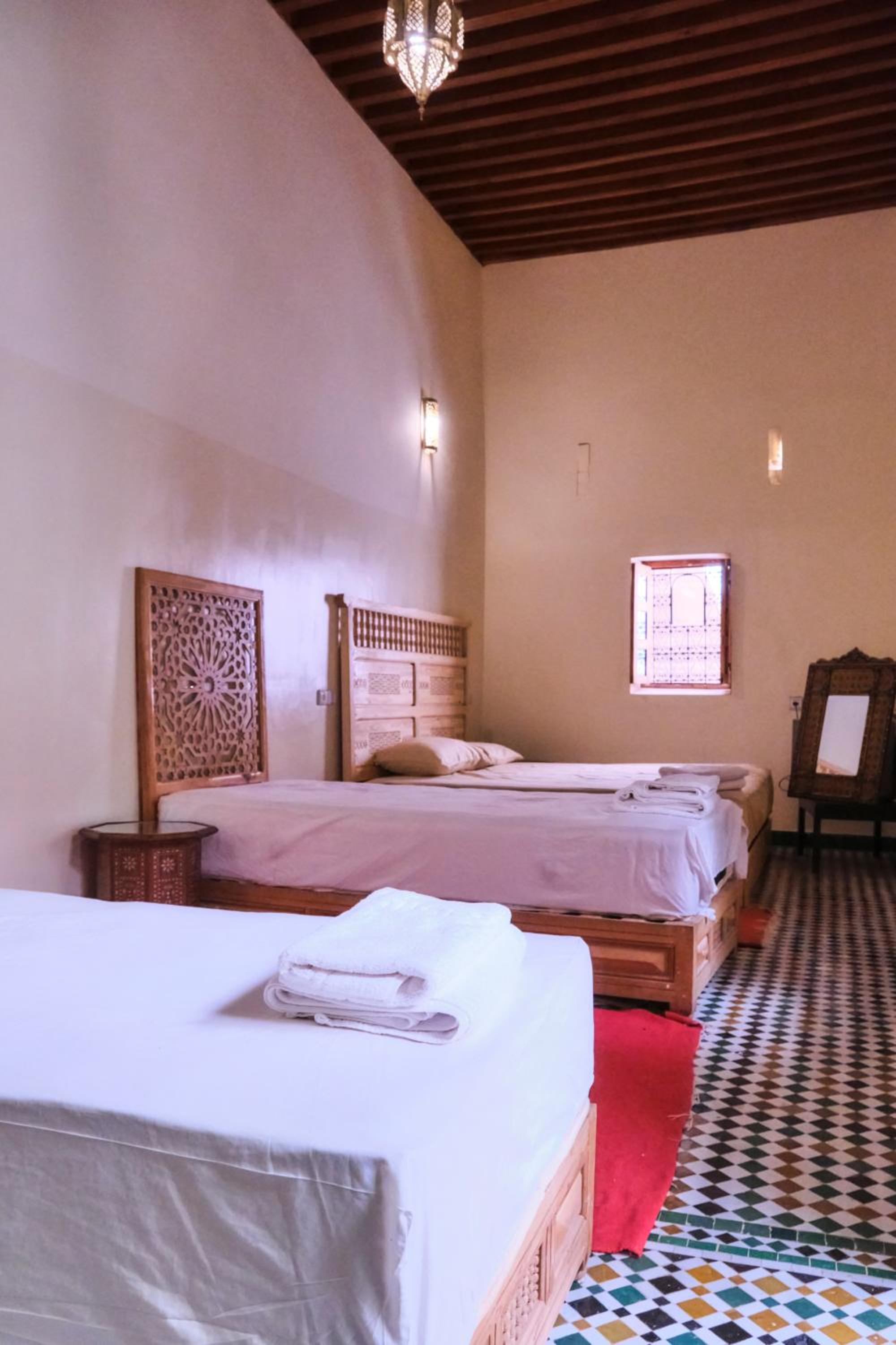 Large Double or Twin Room - Photo 6