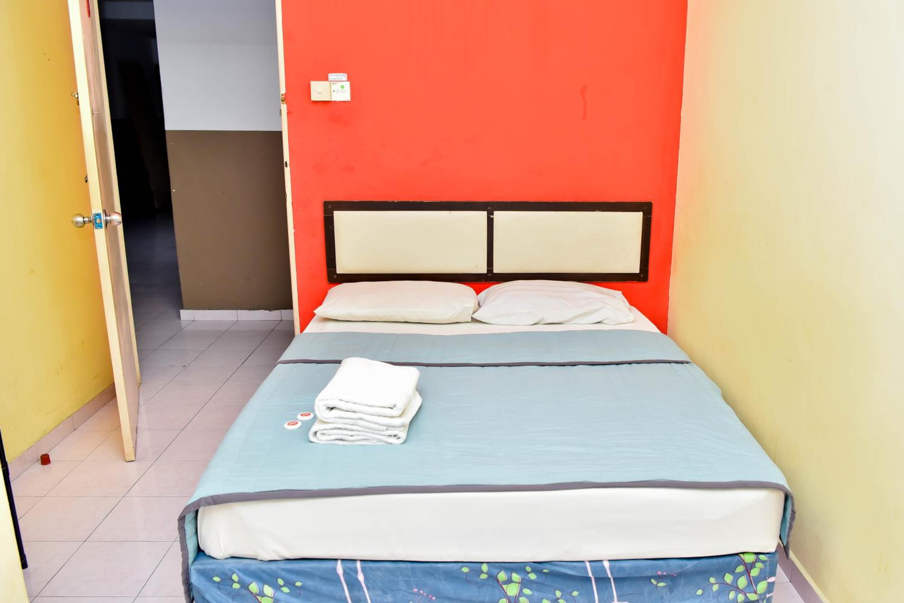 Economy Double Room photo 3