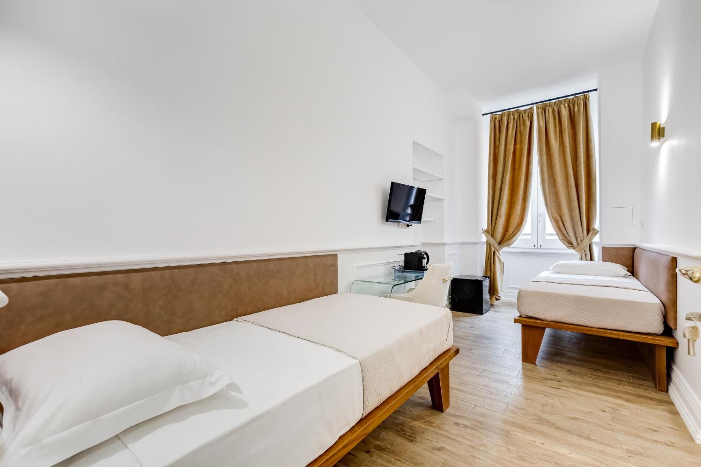 Twin Room with Private Bathroom