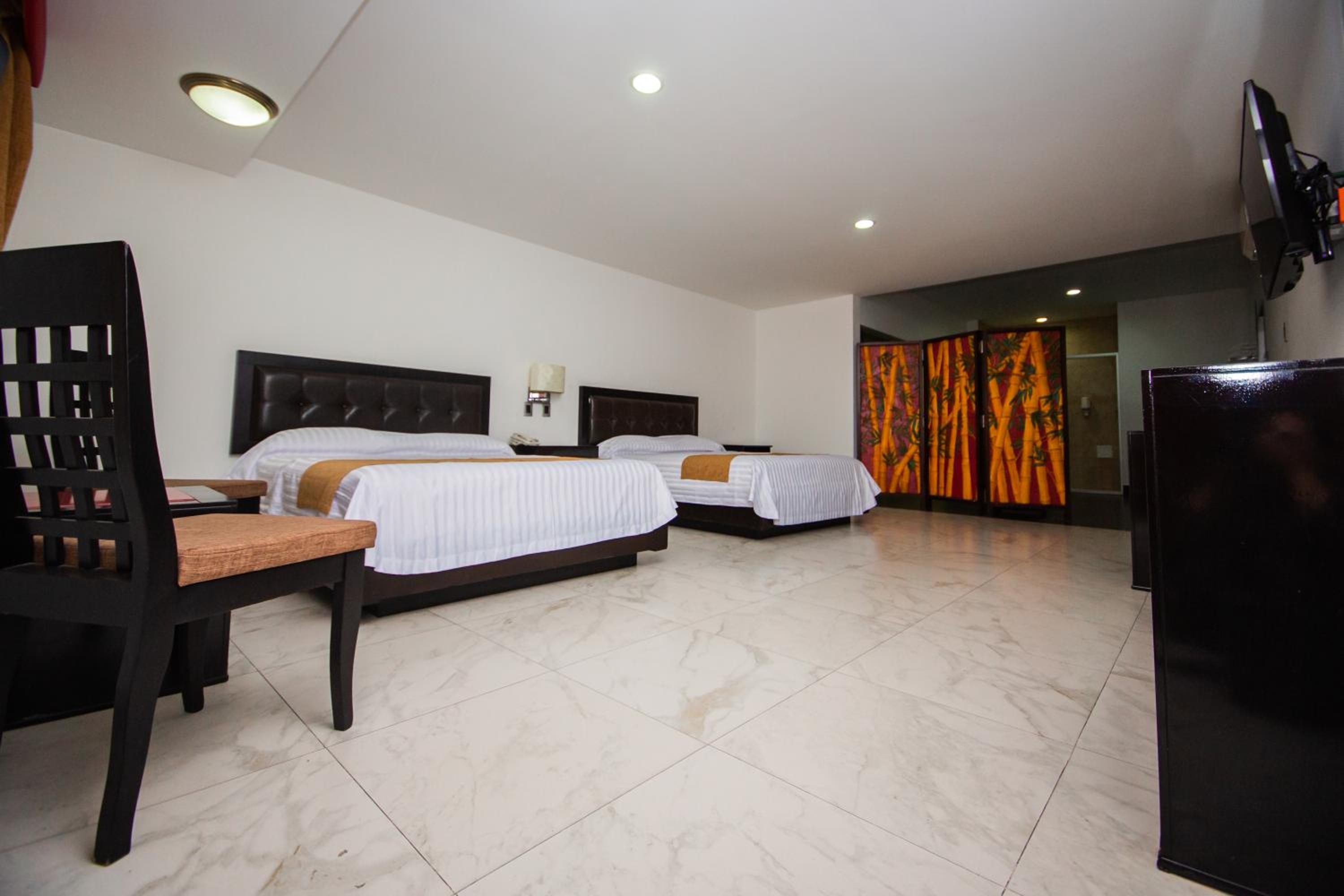 Junior Suite - Photo 1