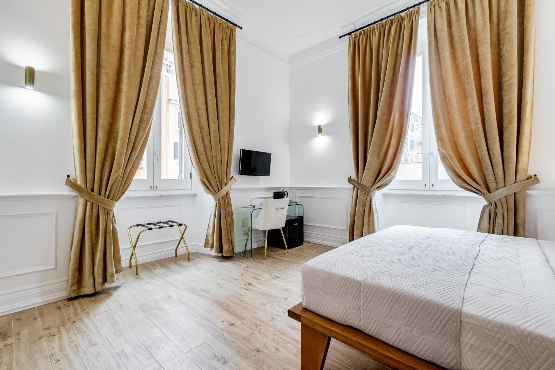 Double Room with Private Bathroom photo 2