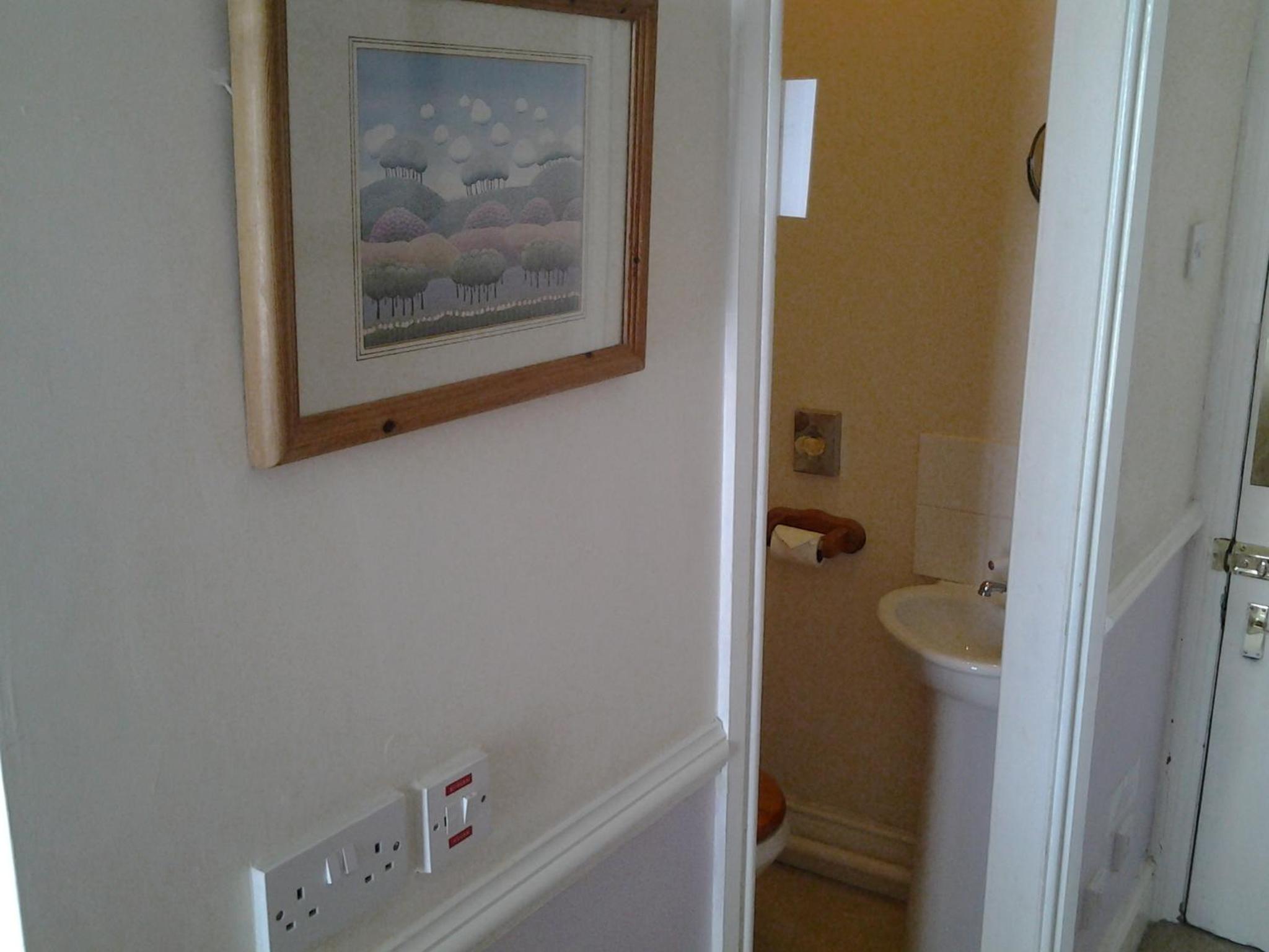 Single Room photo 2