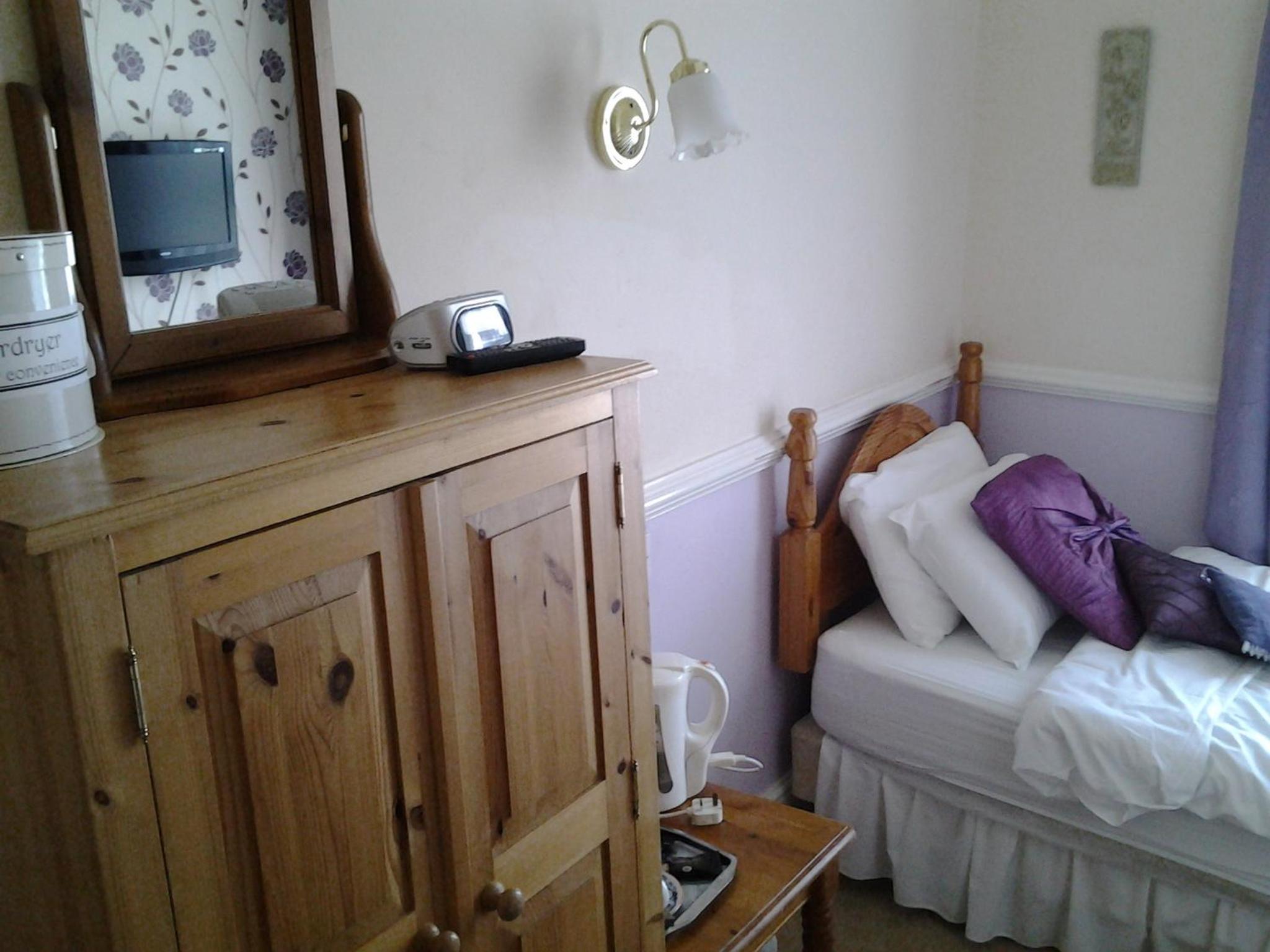 Single Room photo 1