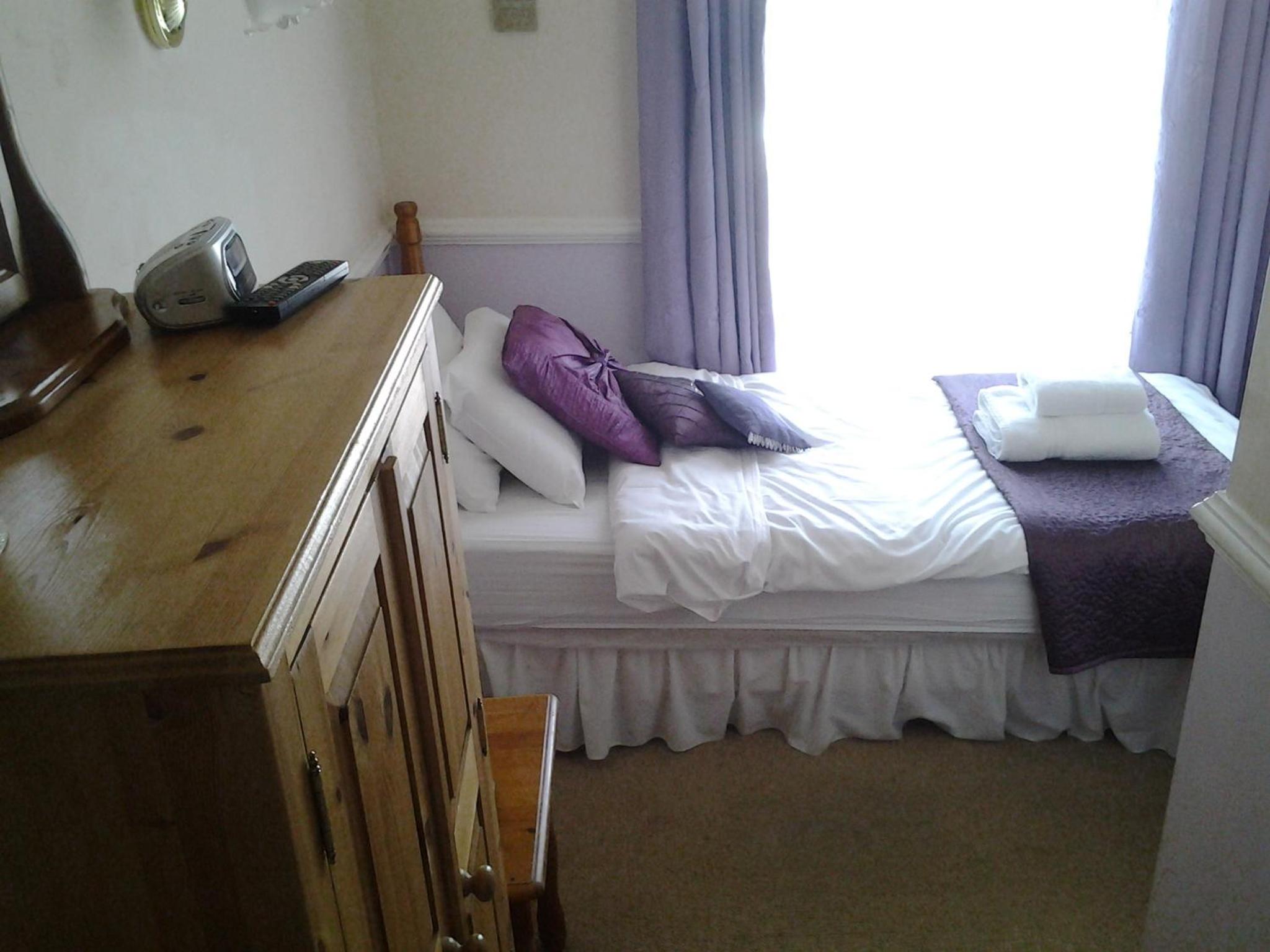 Single Room photo 3
