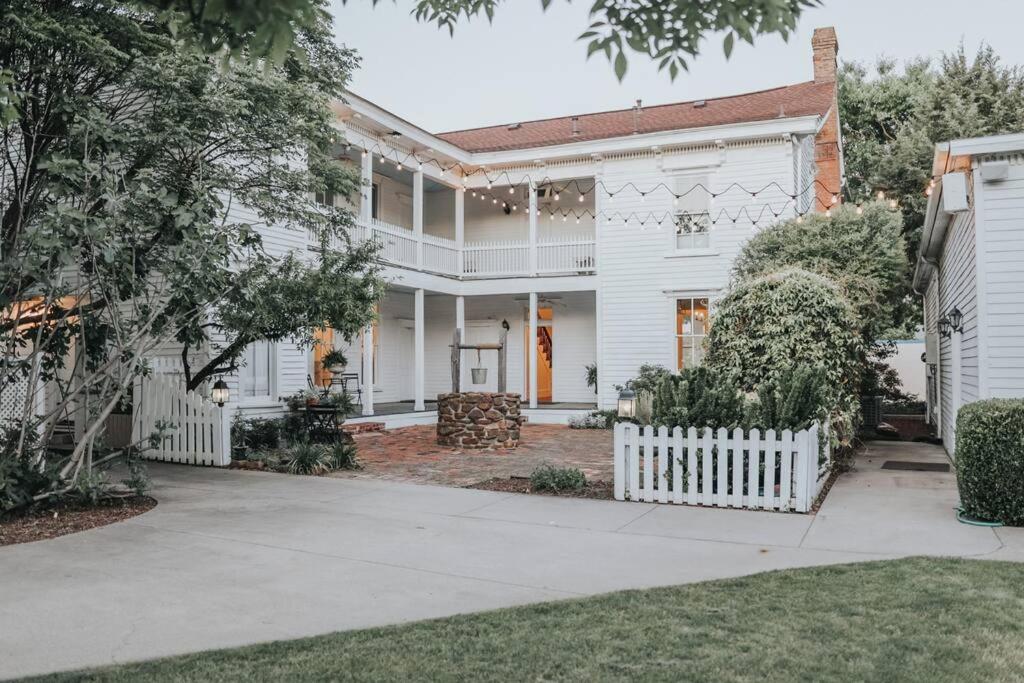 Villa photo 2