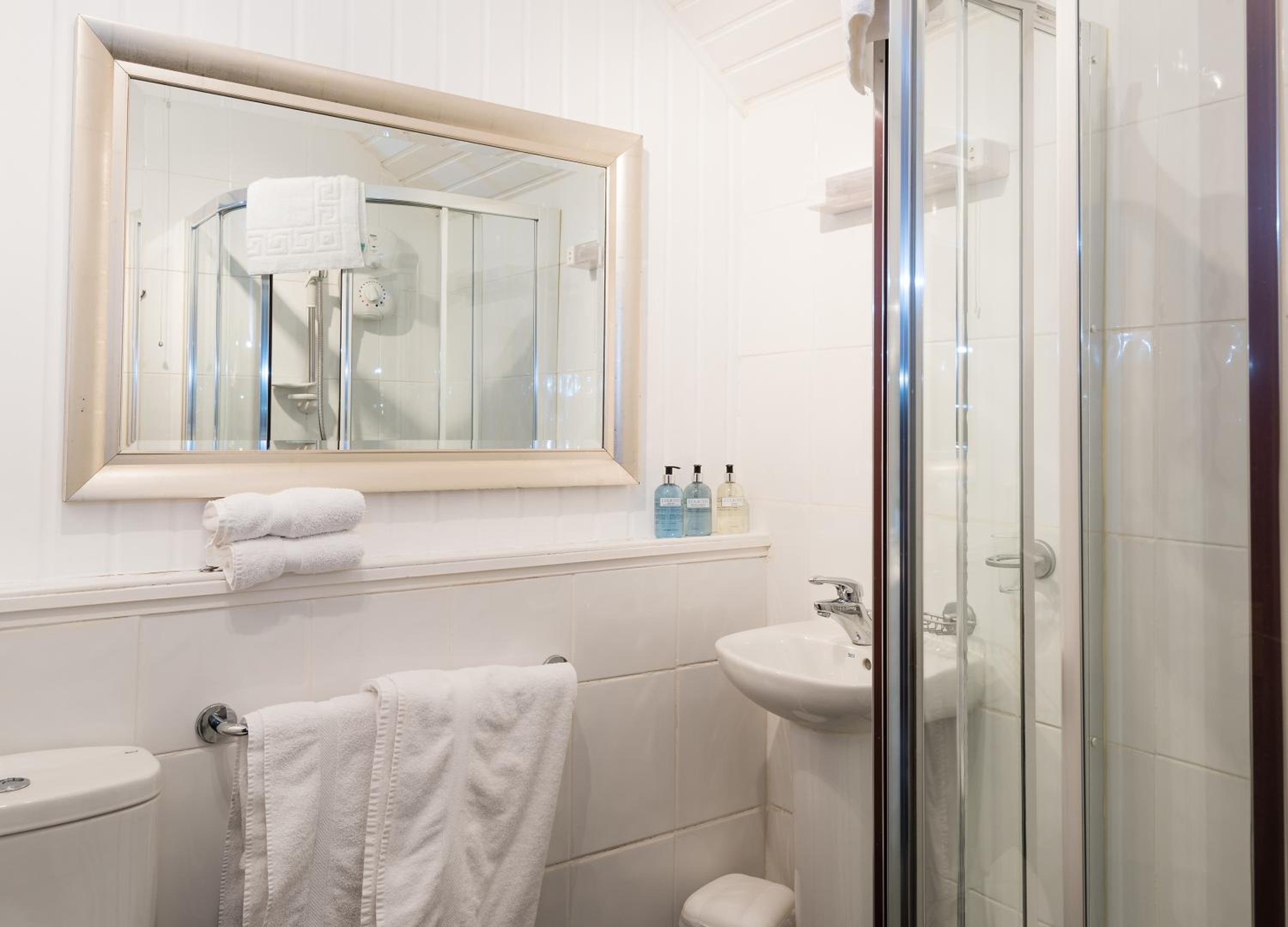 Double Room - Photo 2