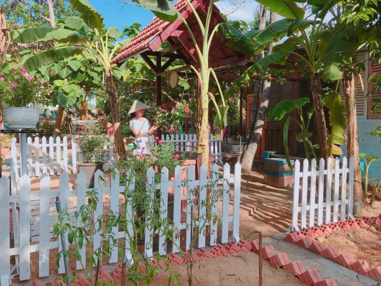 King Room with Garden View - Photo 7