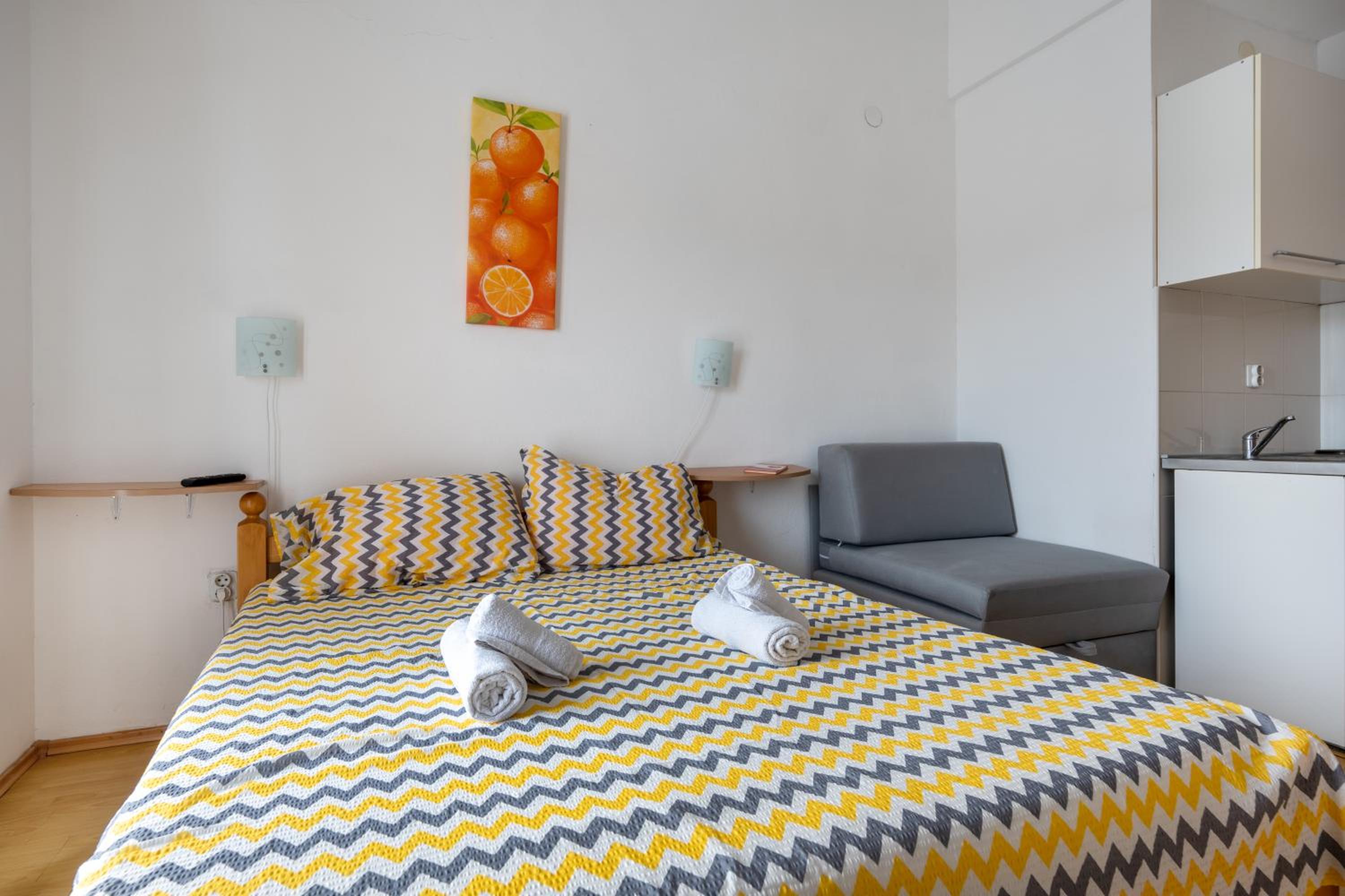 Studio Apartment with Balcony and Sea View