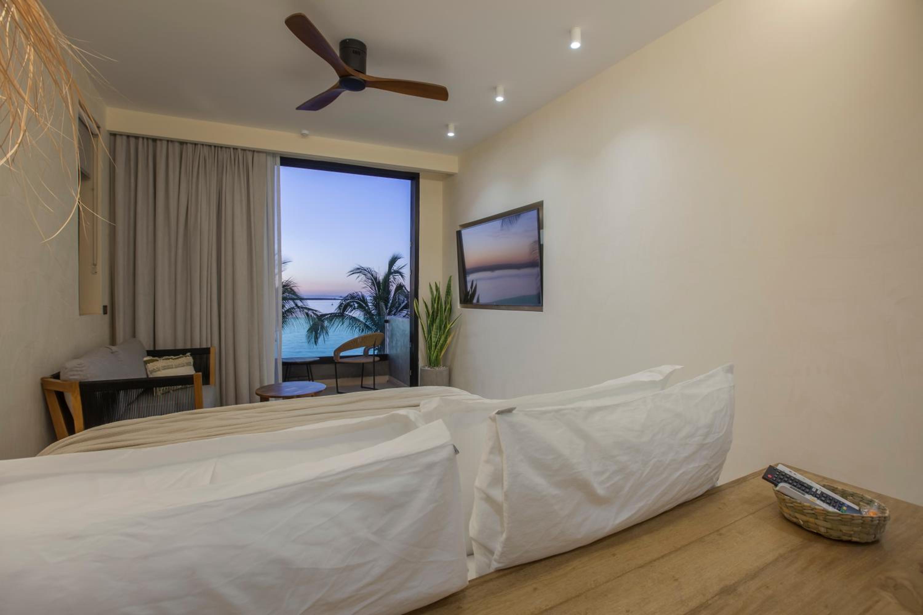 Suite with Sea View photo 3