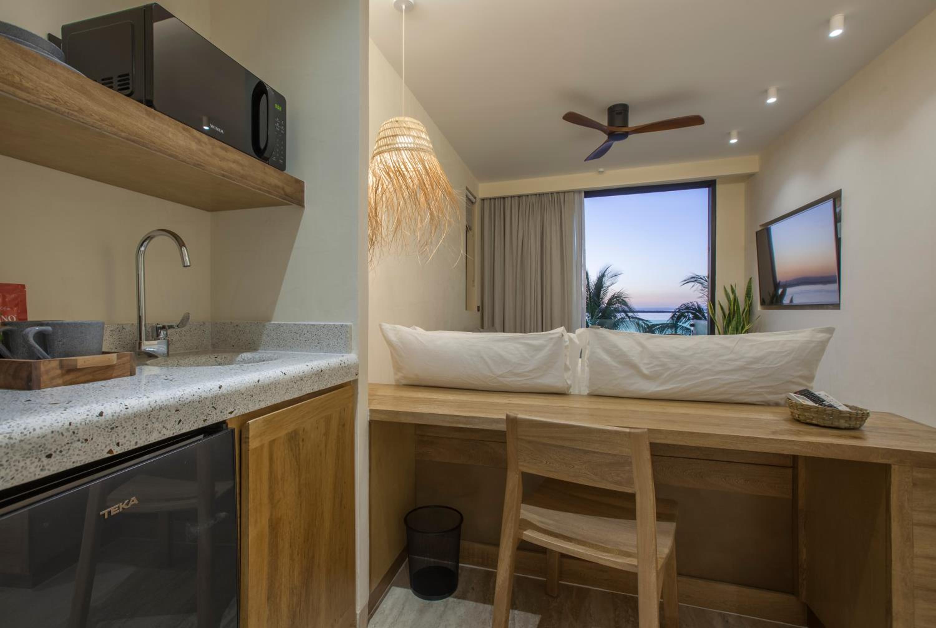 Suite with Sea View photo 2