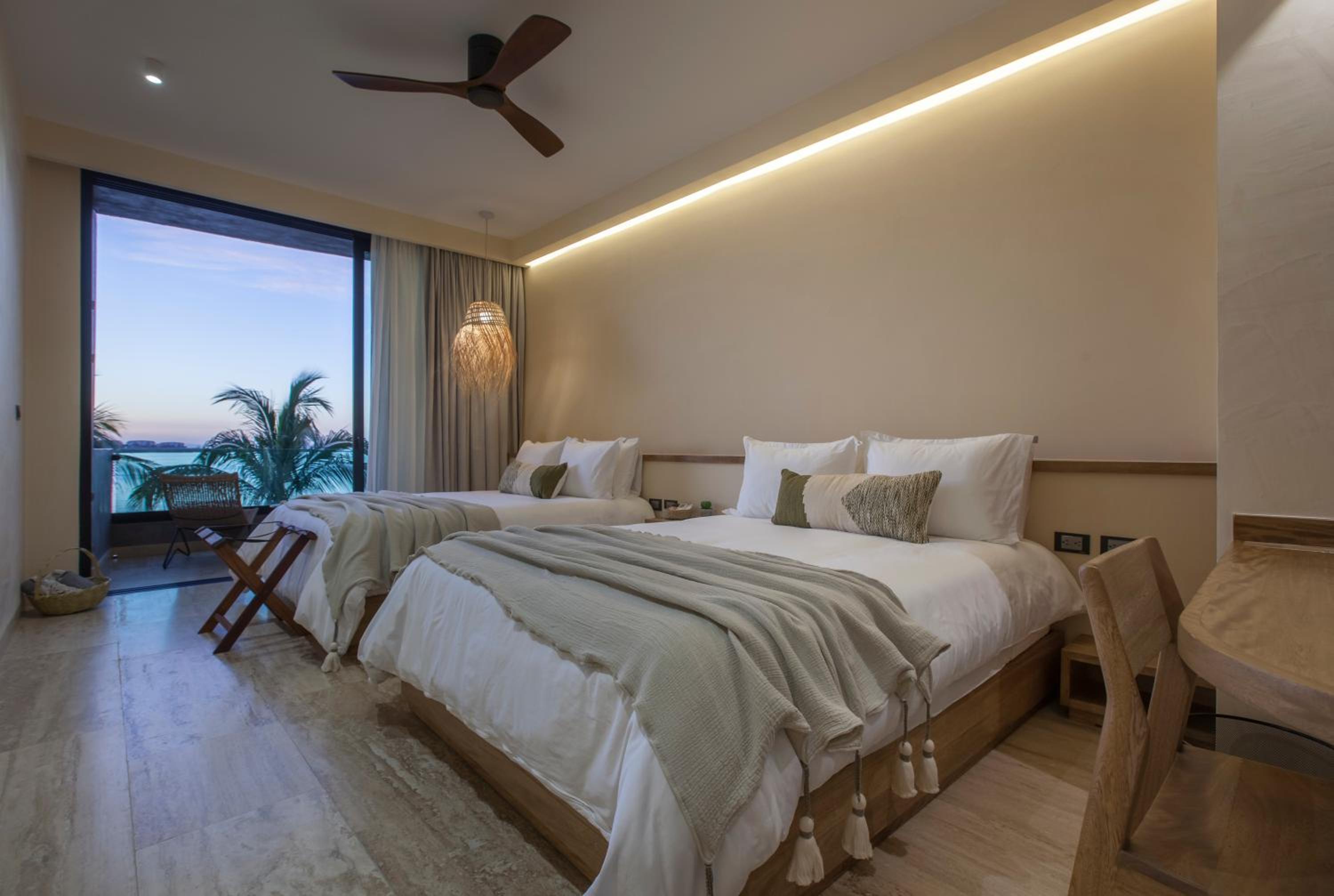 Suite with Sea View photo 3