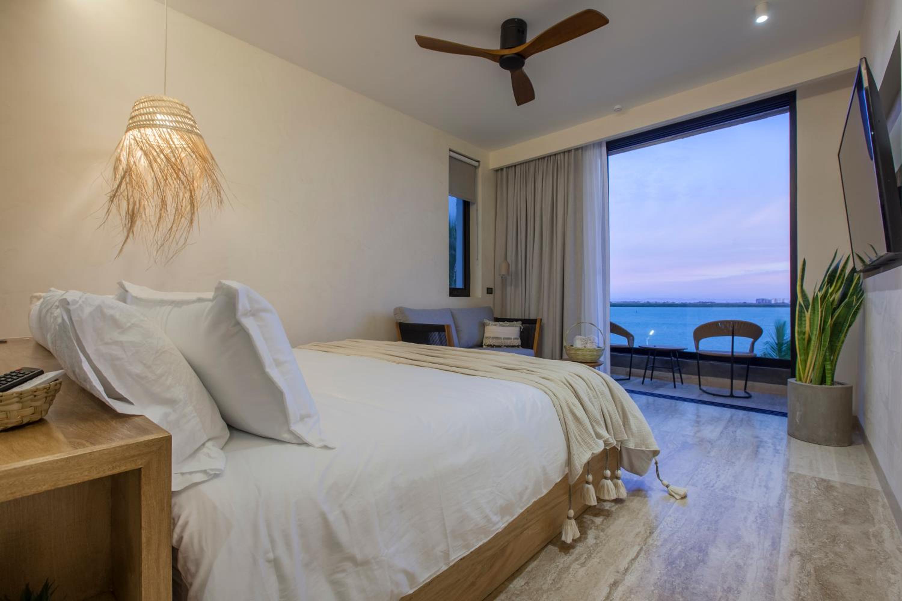 Suite with Sea View