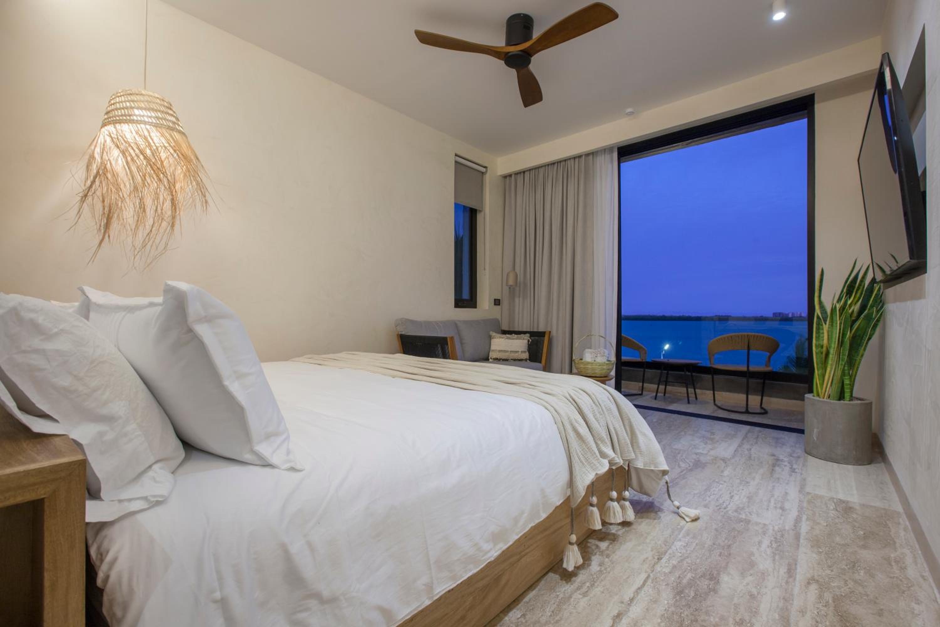 Suite with Sea View photo 2