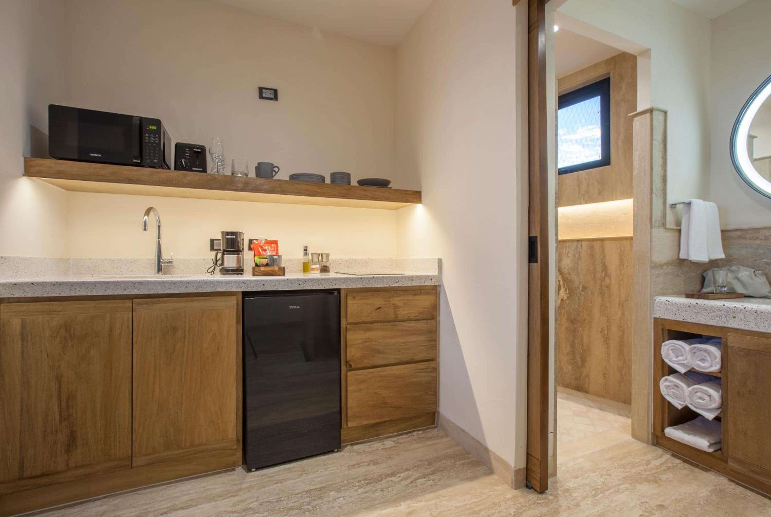 Suite with Sea View - Photo 15