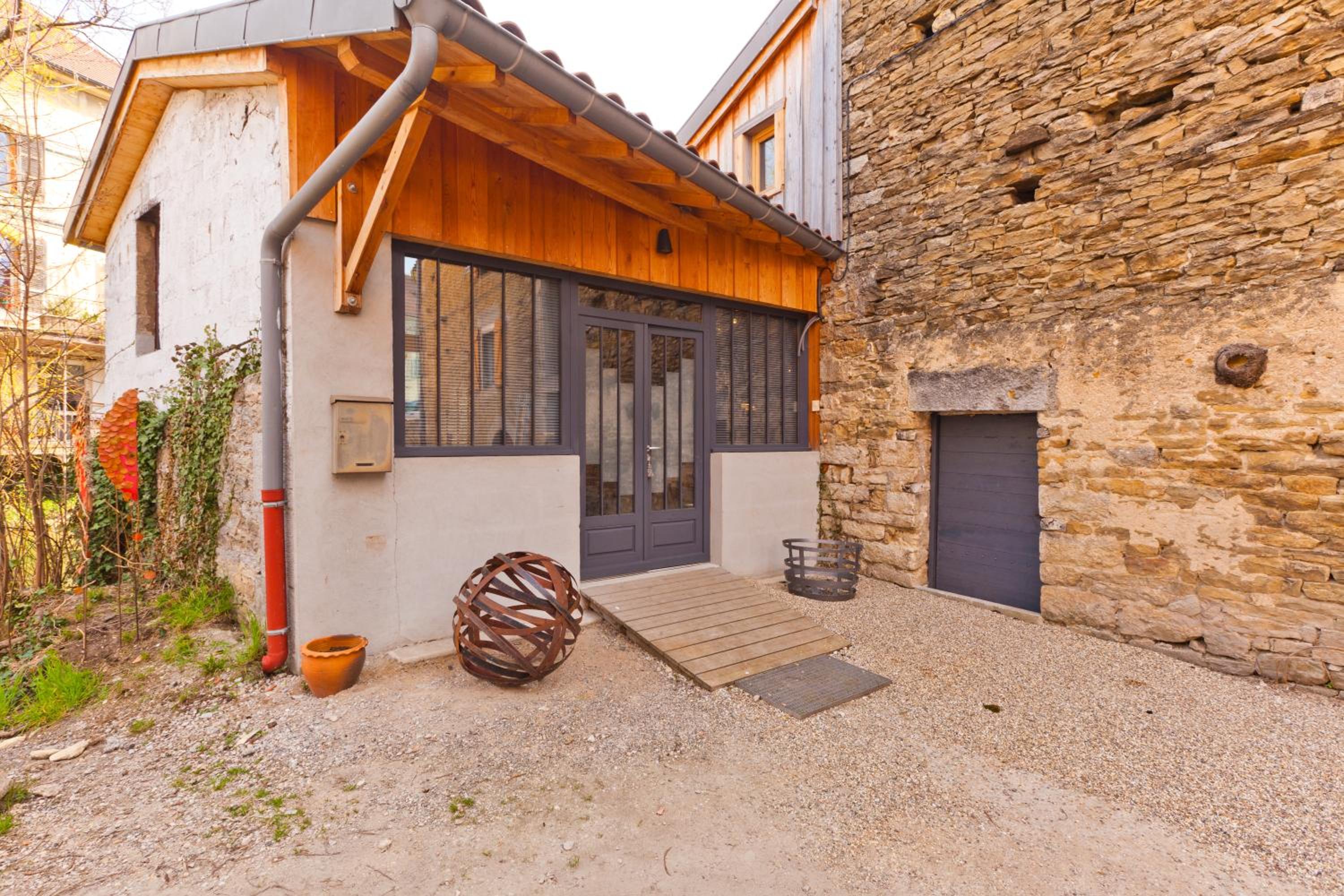 One-Bedroom House photo 2