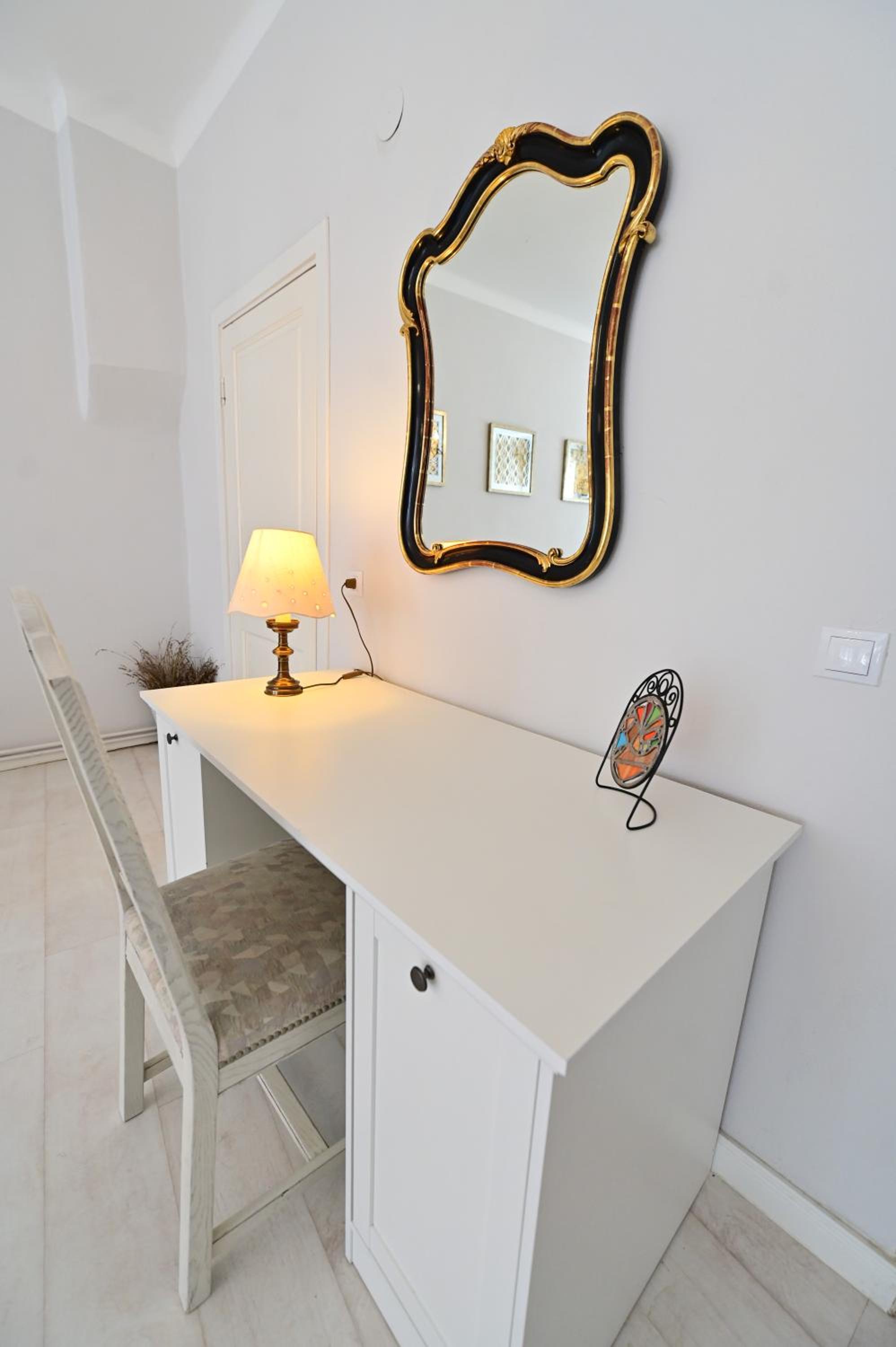 Two-Bedroom Apartment - Photo 31