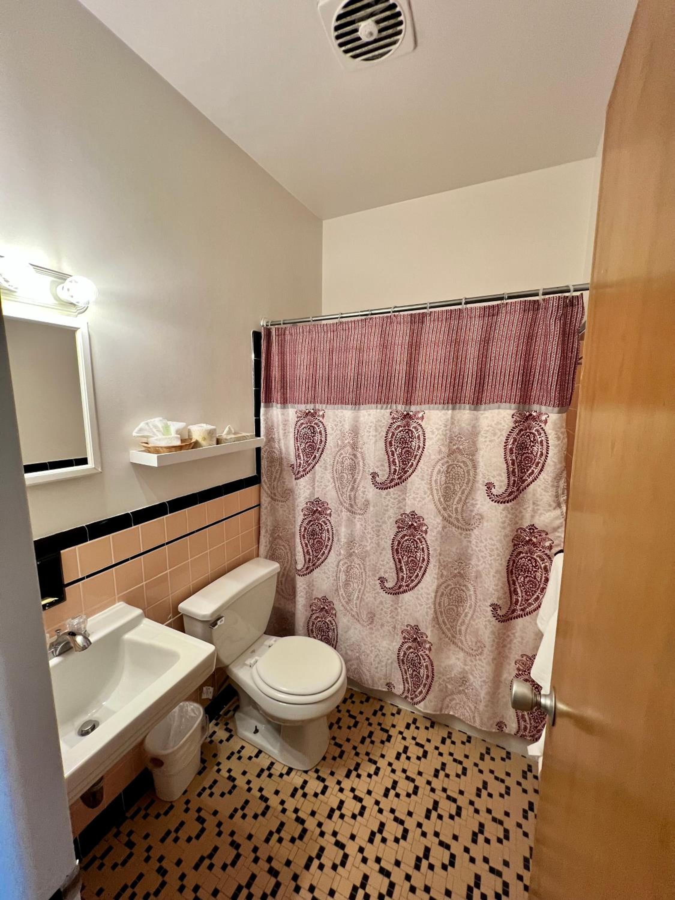 Double Room with Two Double Beds - Photo 3