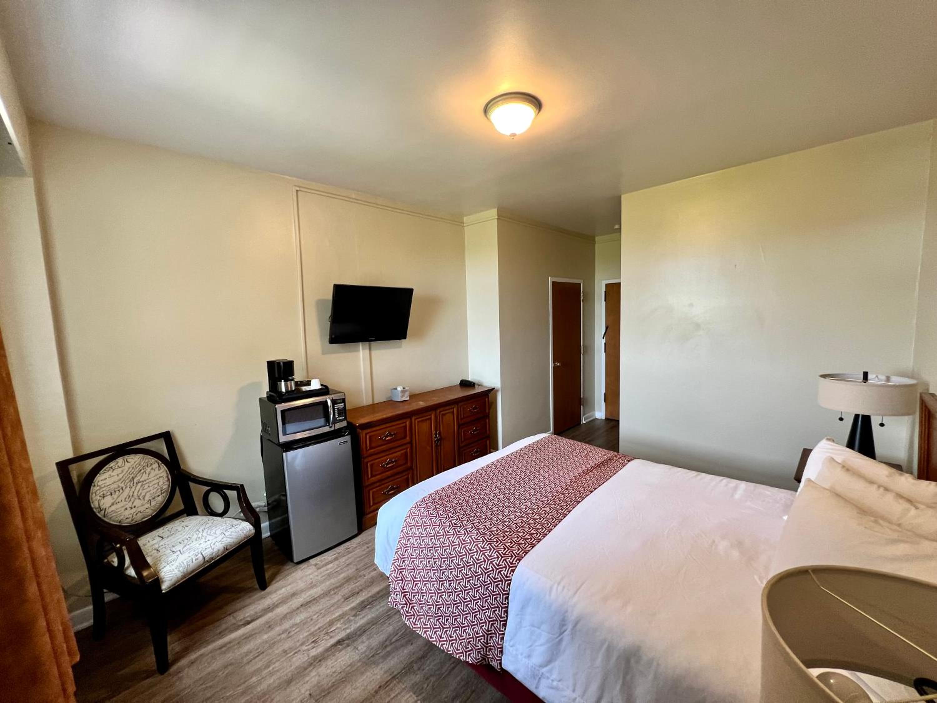 Queen Room - Photo 4
