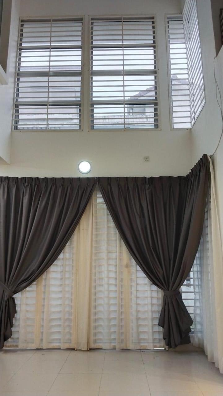 Four-Bedroom House photo 3