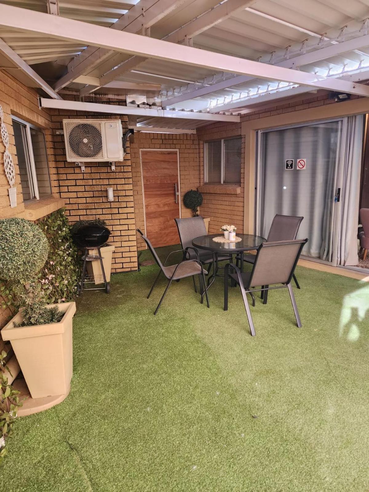 Small Double Room - Photo 4
