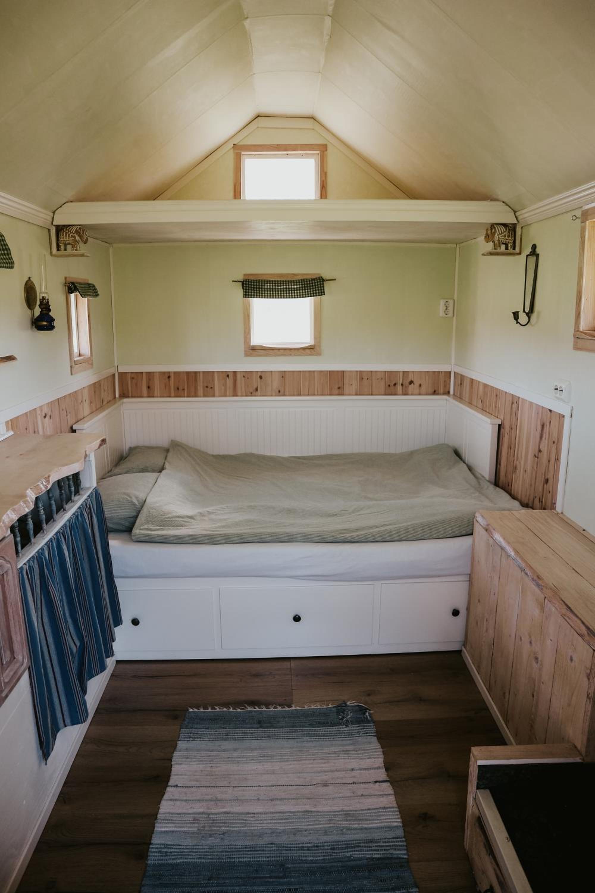 Double Room with Shared Bathroom photo 1