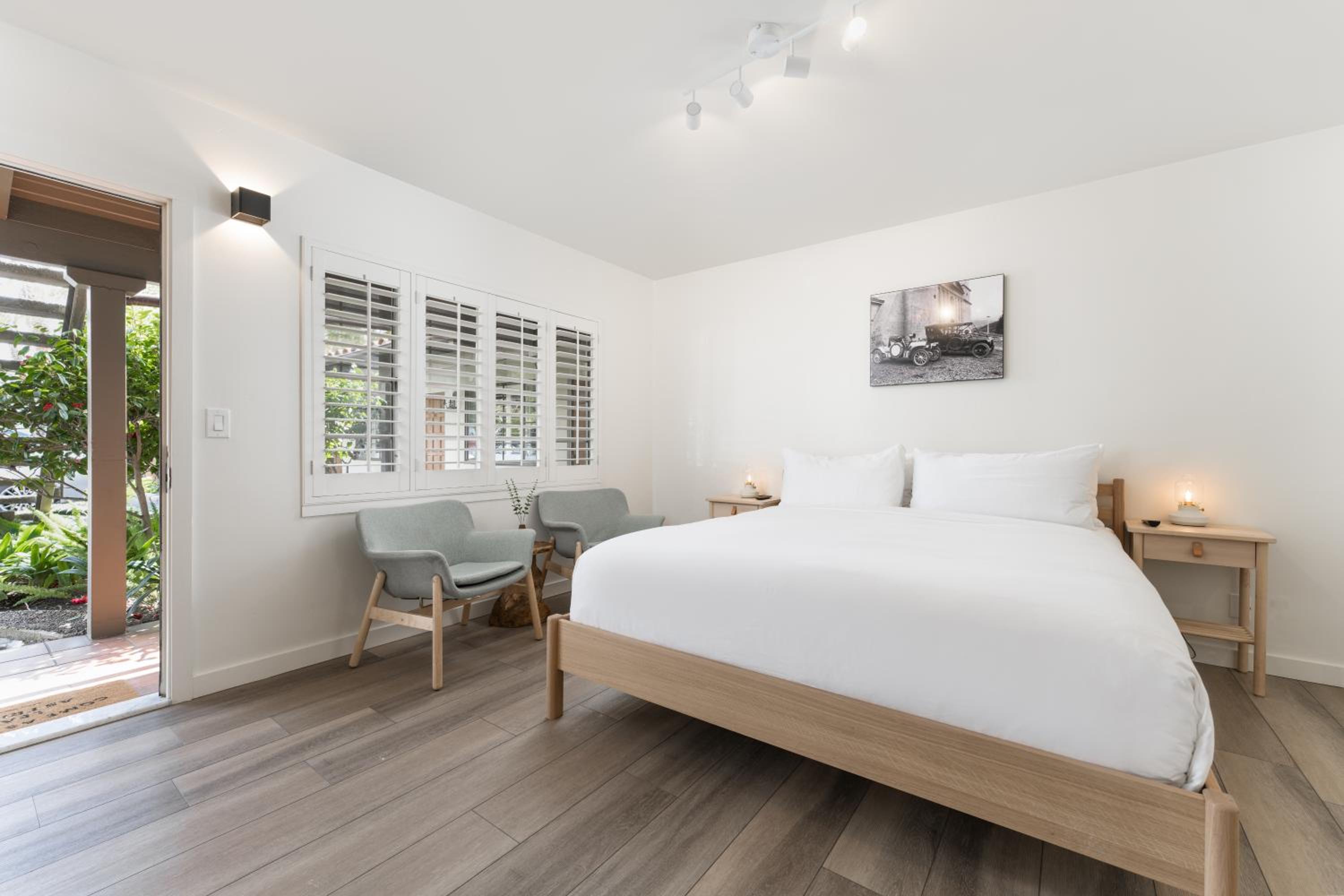 Junior King Suite photo 1