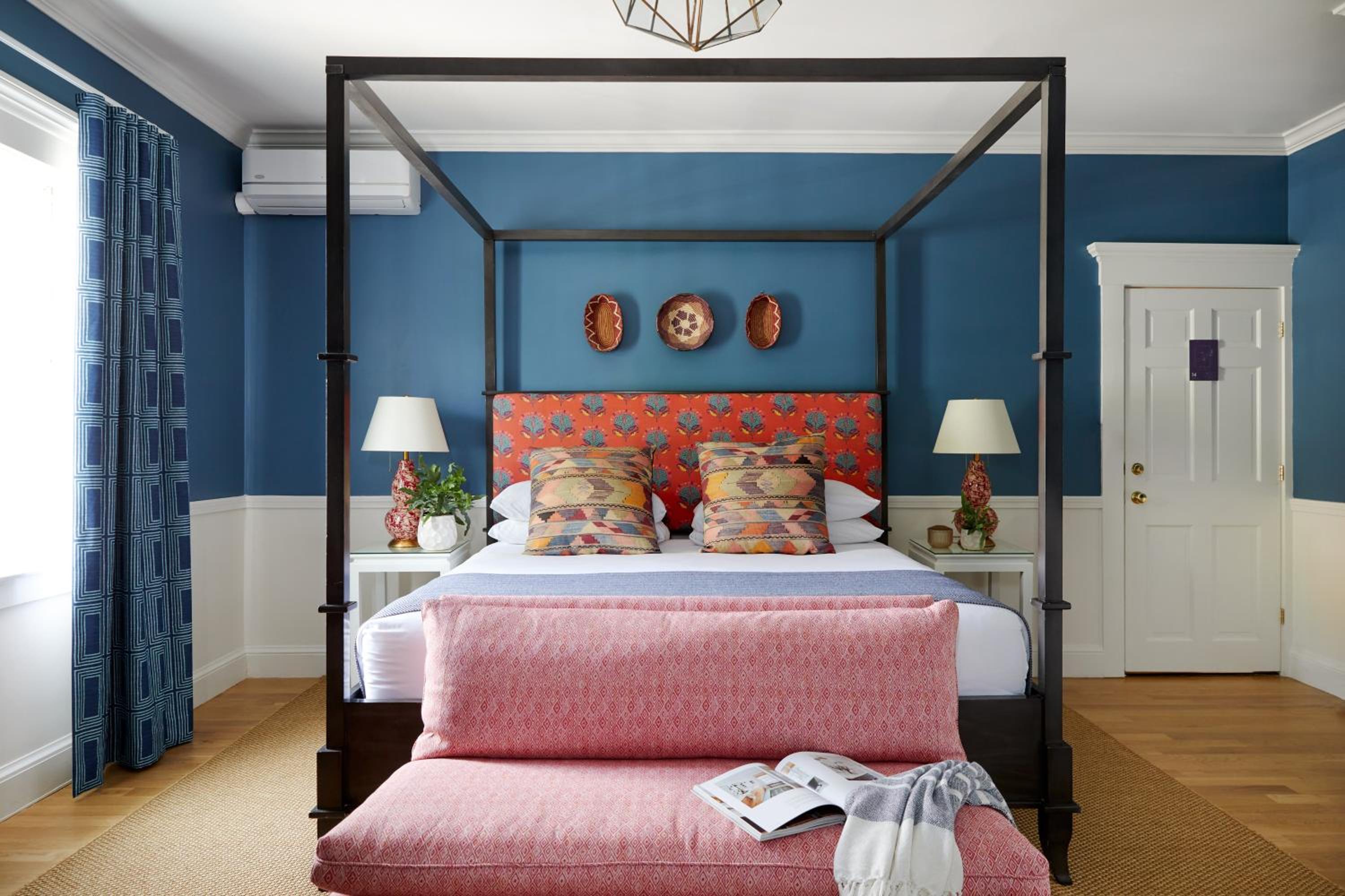 Deluxe King Room with Balcony