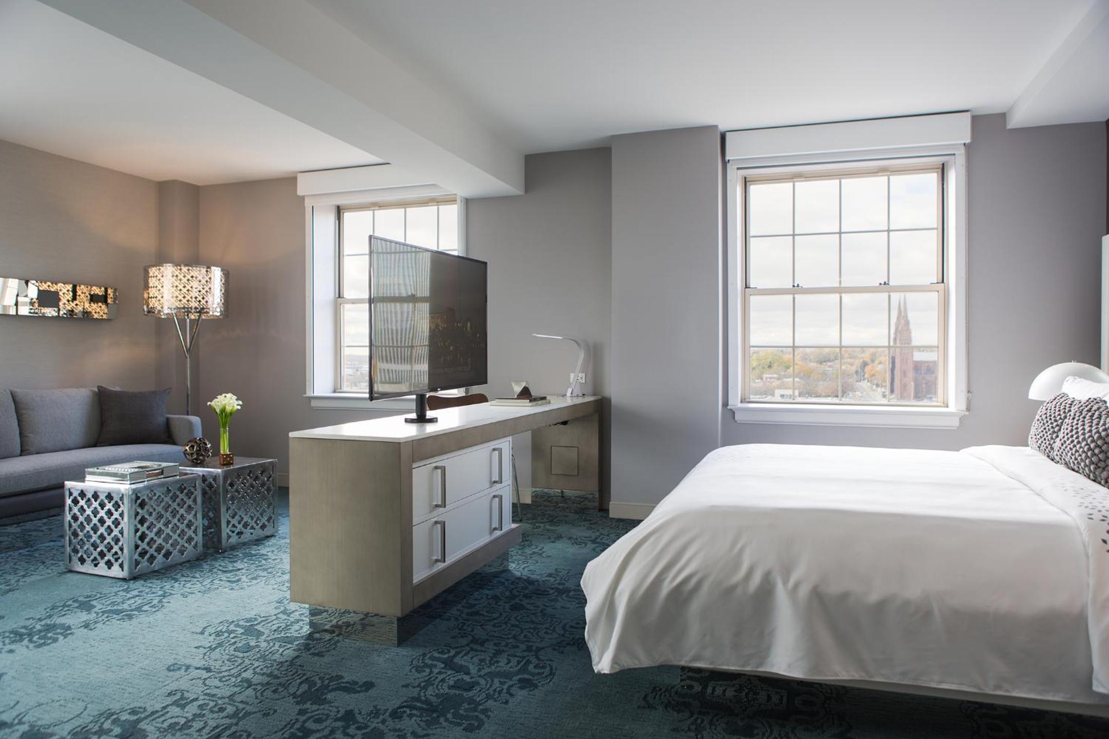 Deluxe King Room photo 3