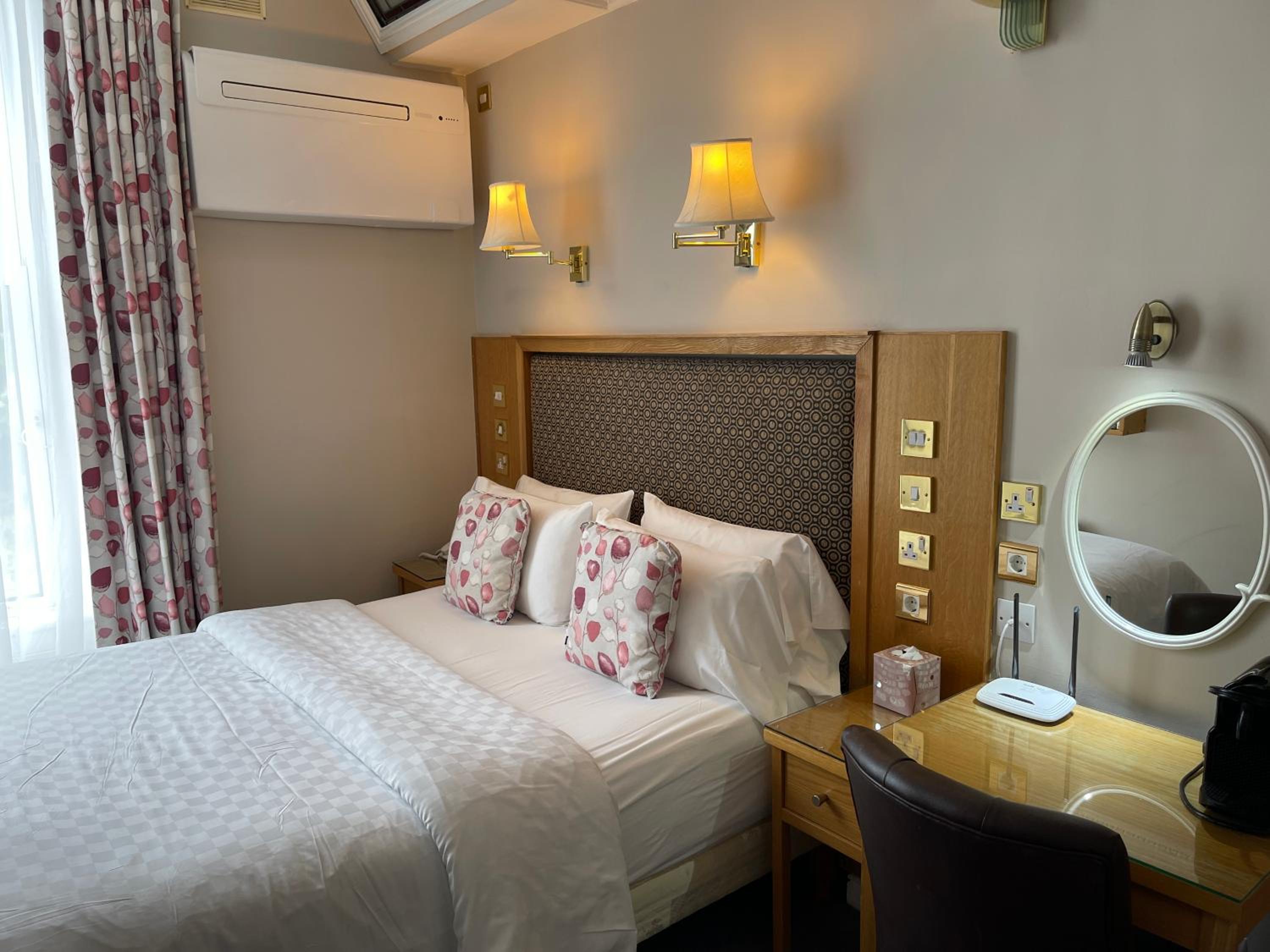 Budget Unrenovated Double Room