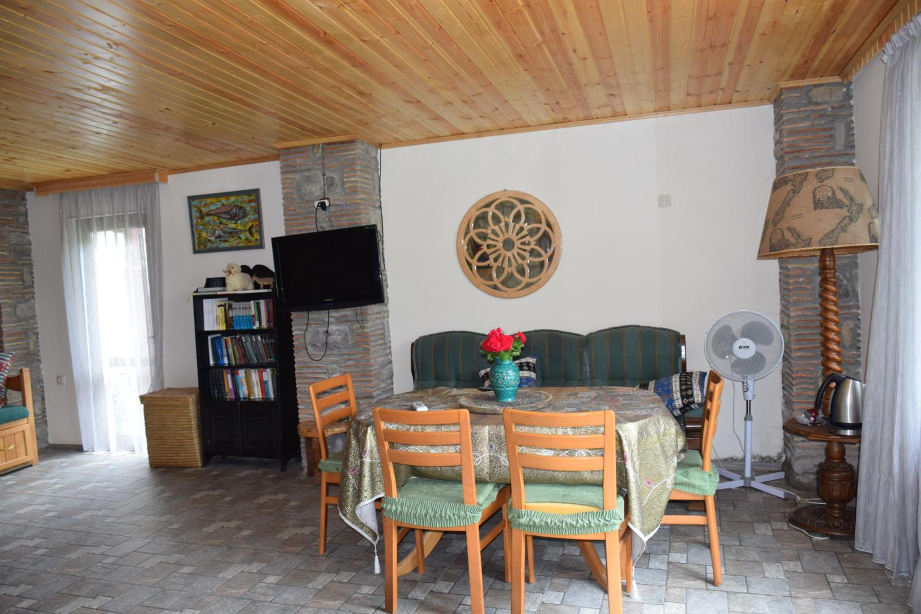 Standard Twin Room with Mountain View photo 1