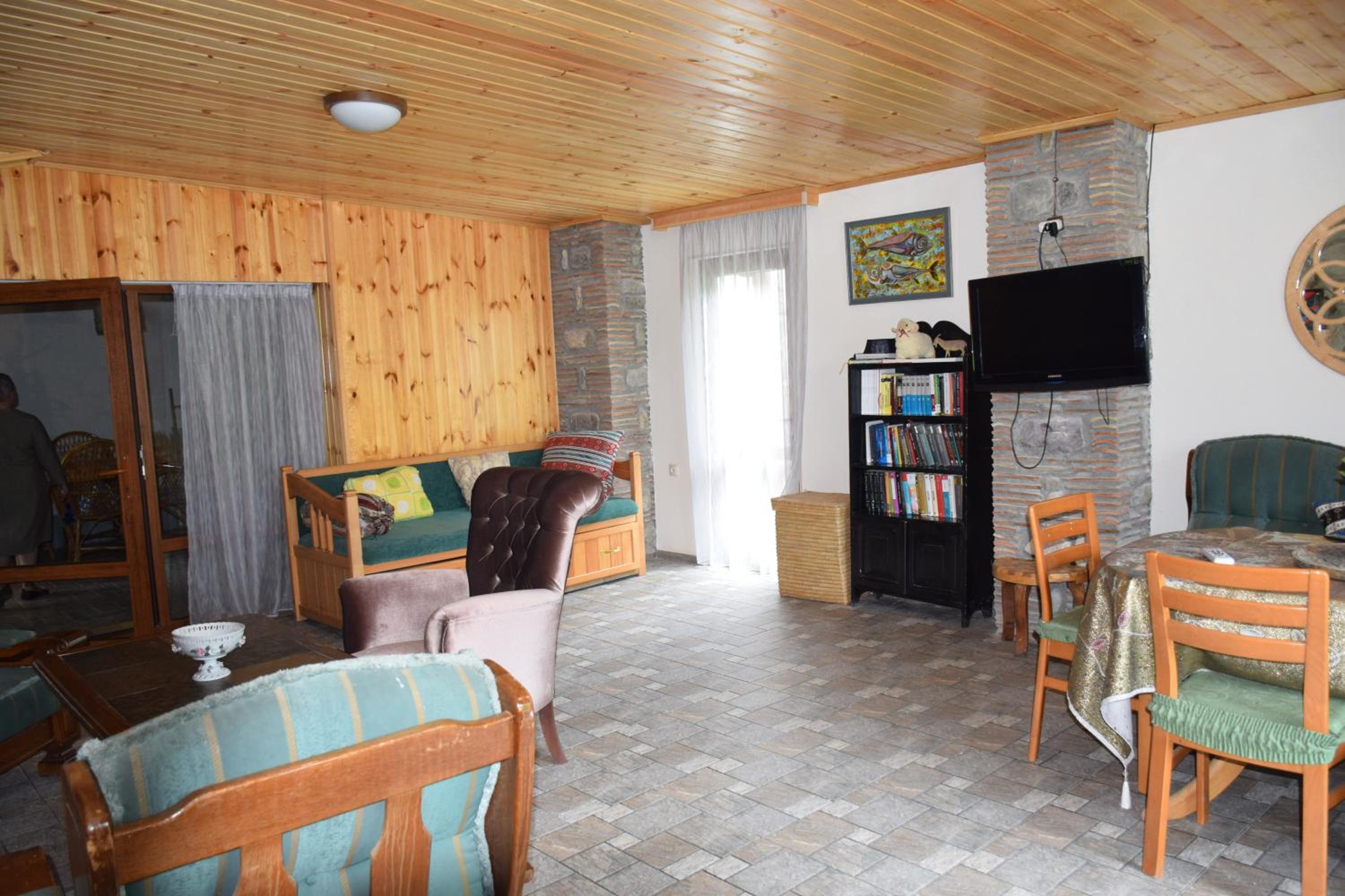 Standard Twin Room with Mountain View photo 2