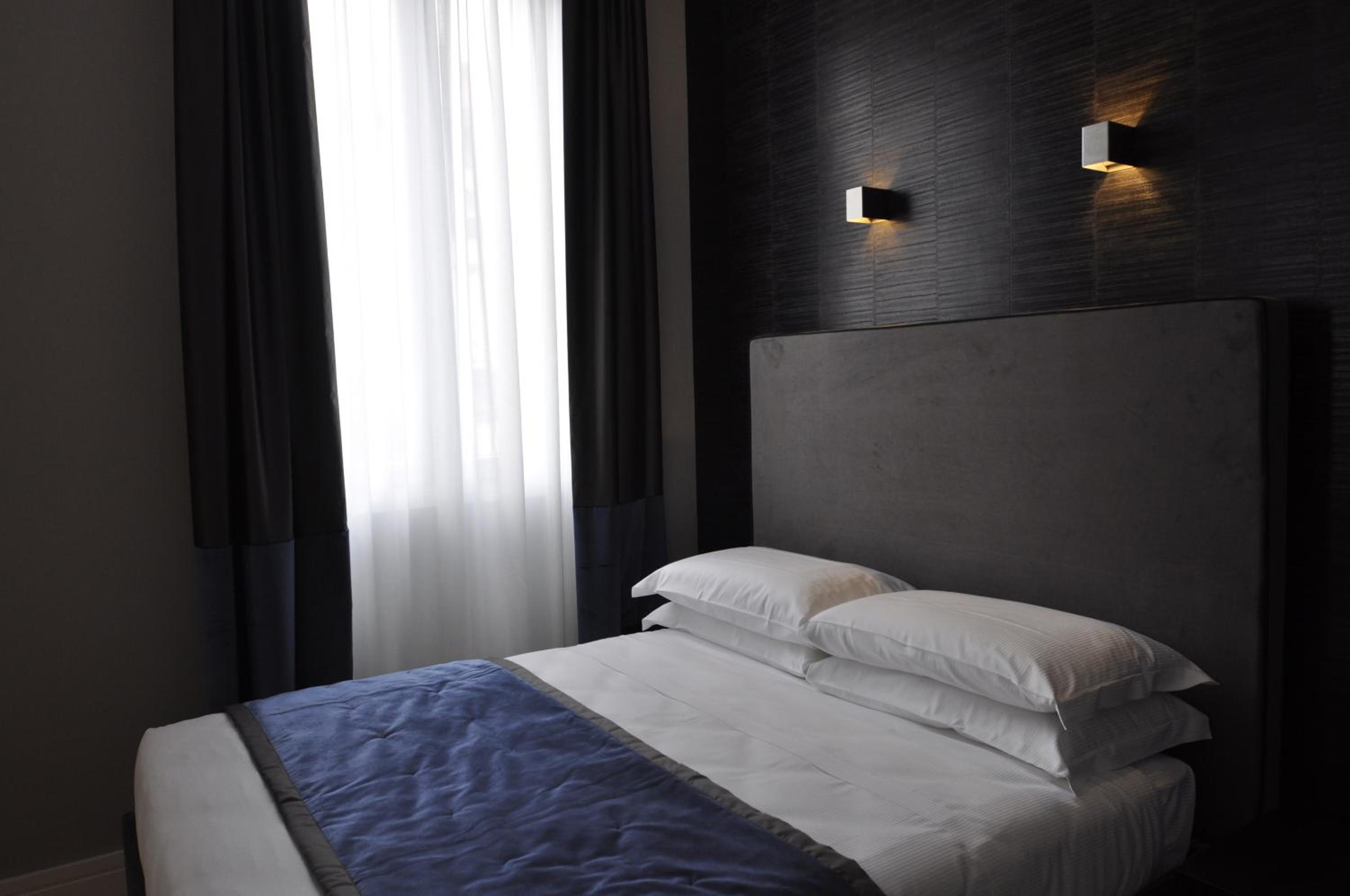 Economy Double Room photo 1