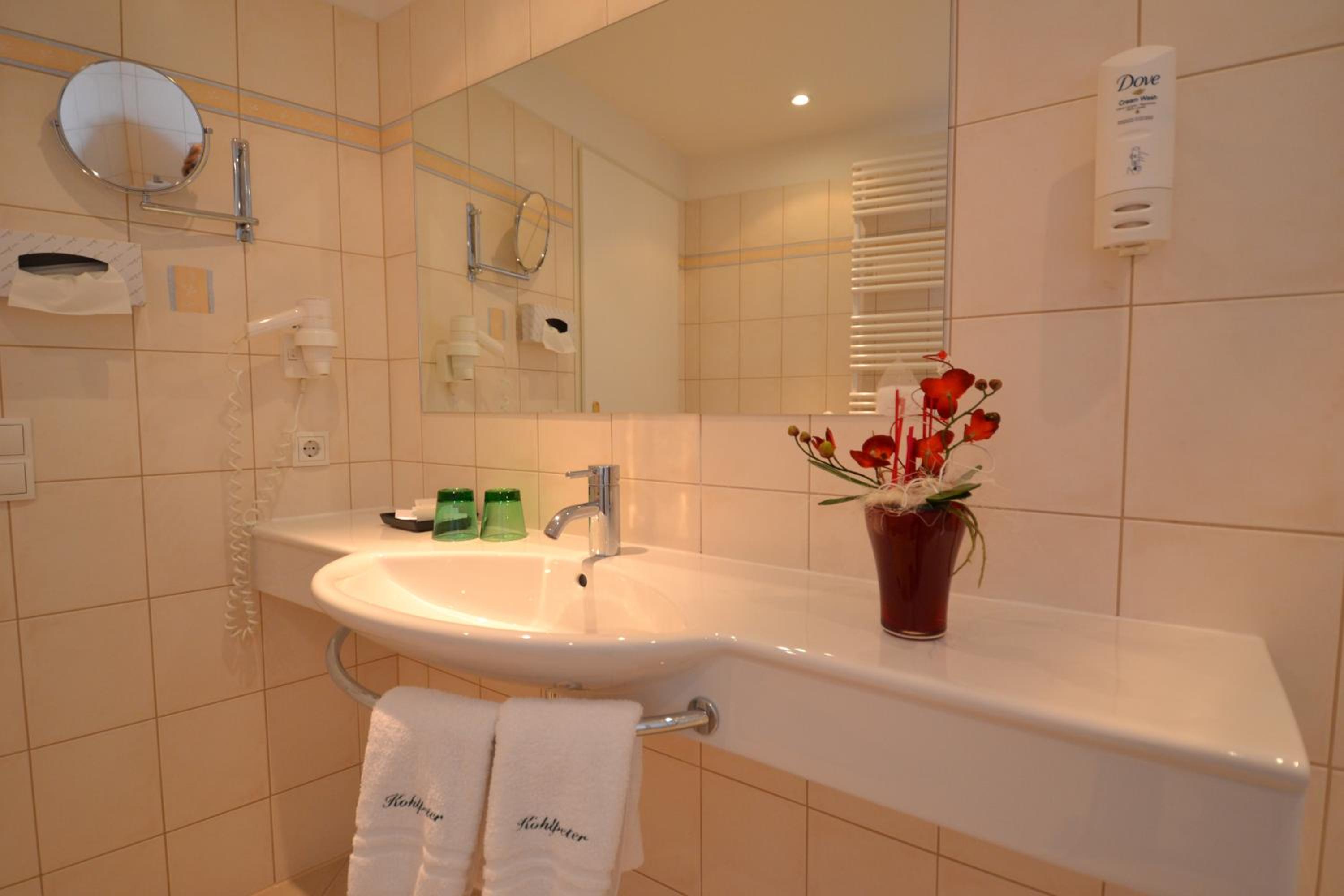 Single Room photo 3