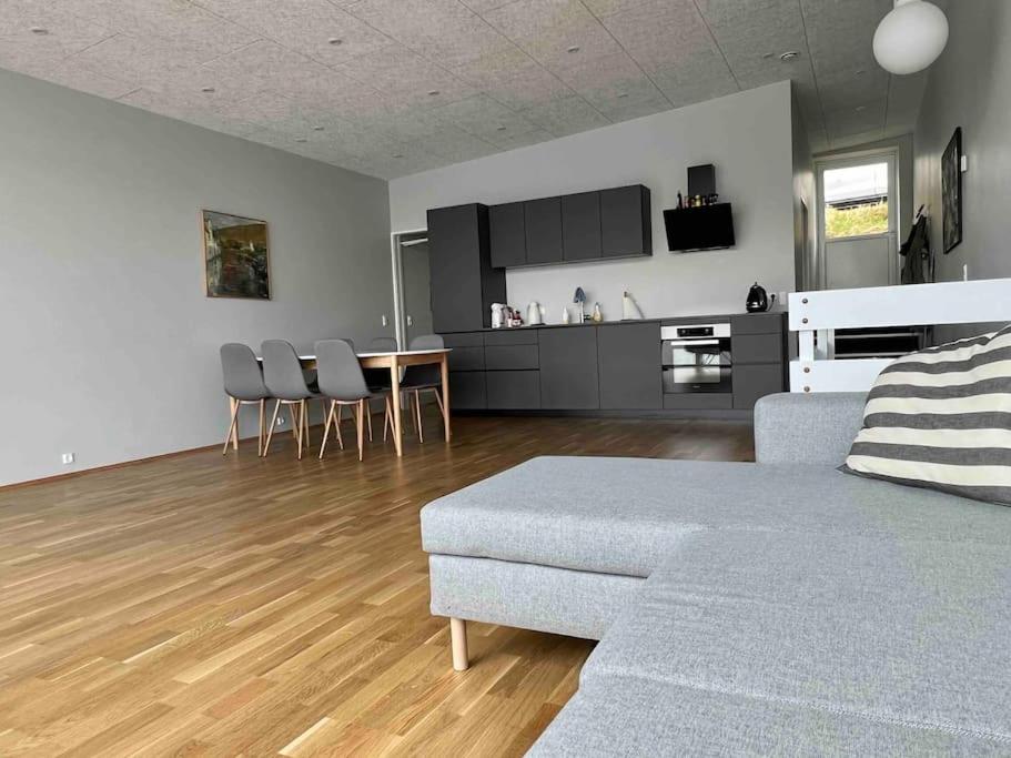 Two-Bedroom House photo 3