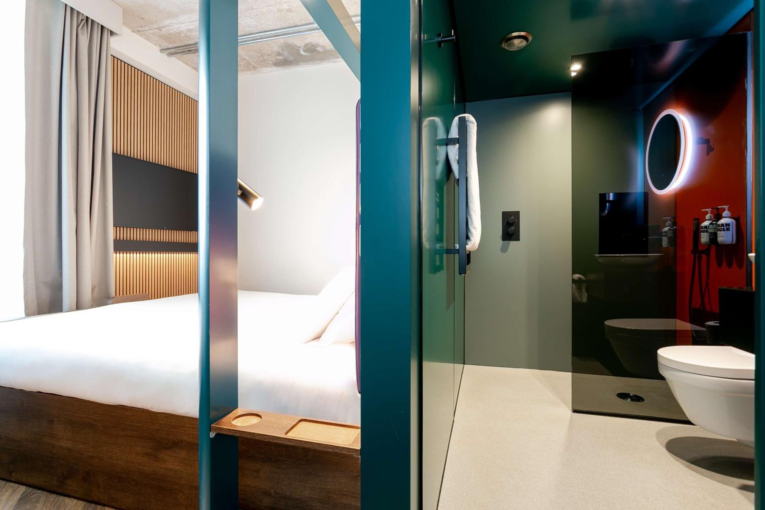 King Room (No Window)