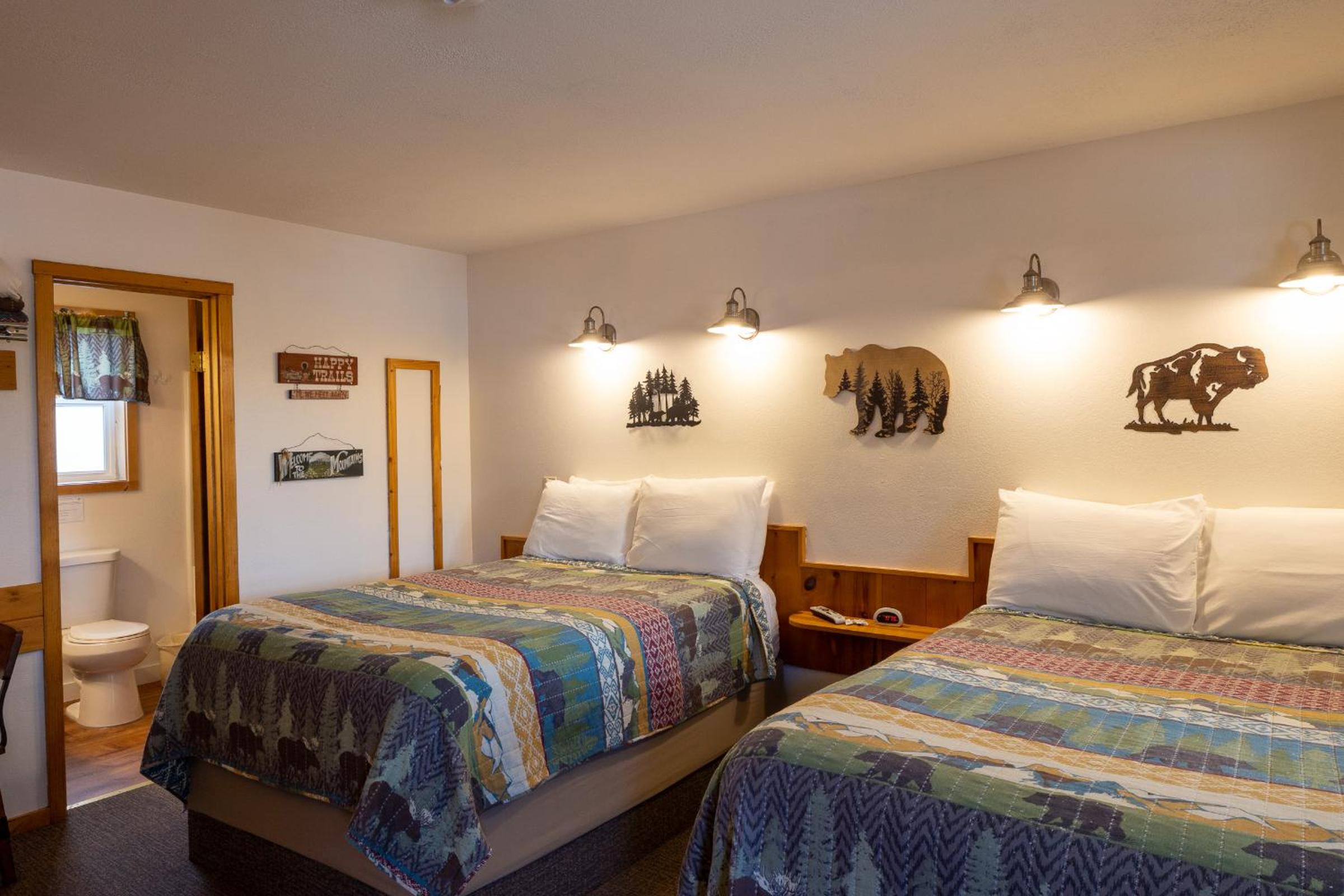 Deluxe Double Room with Bath photo 3