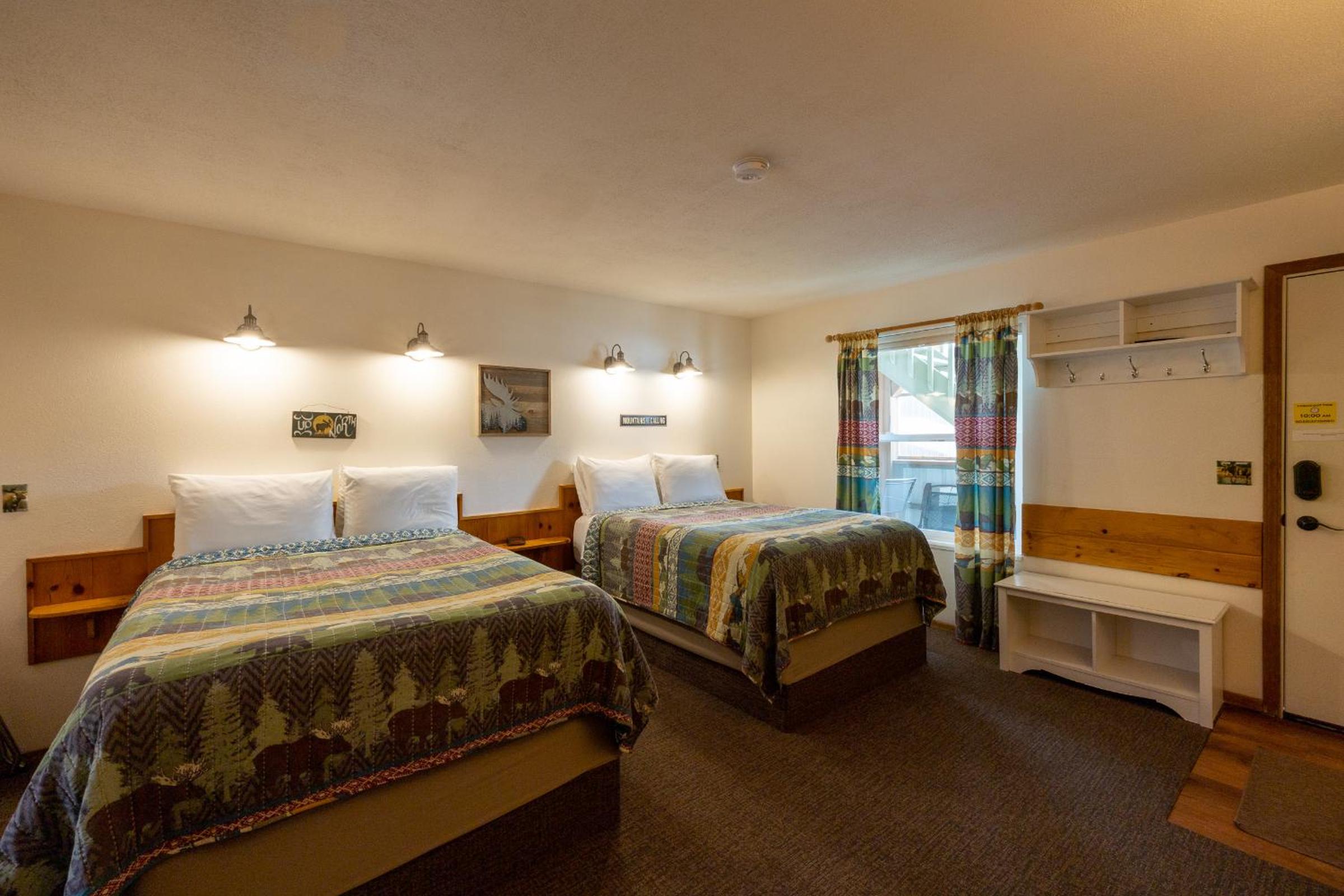 Deluxe Double Room with Bath photo 1