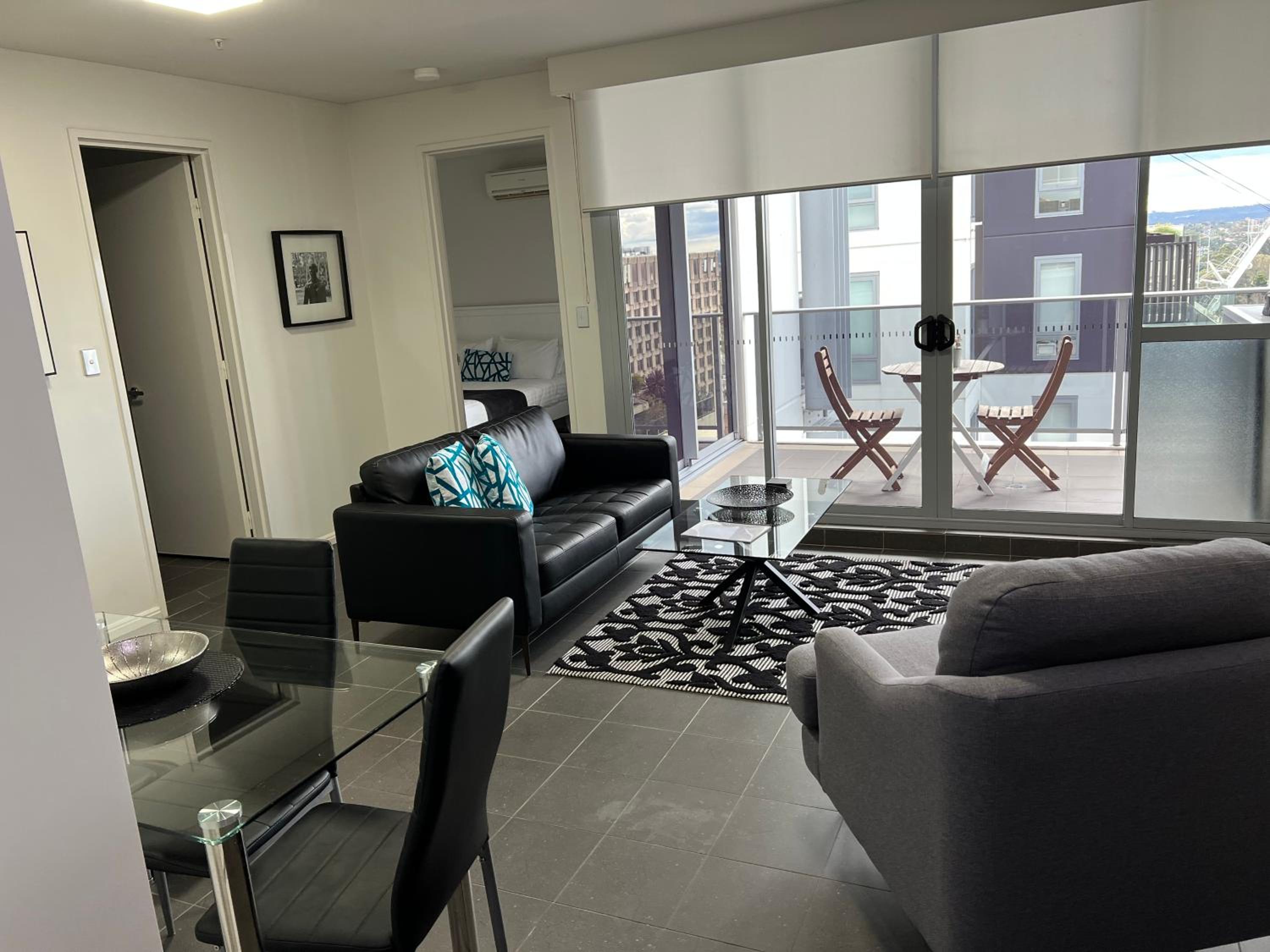 One-Bedroom Apartment, photo 7