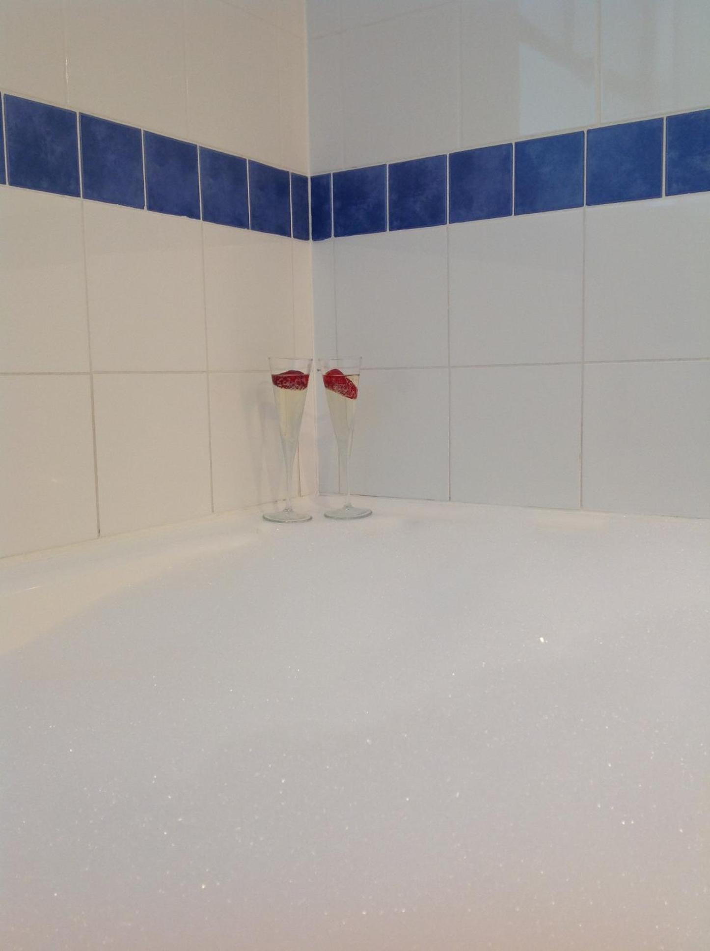 Premium Studio with Spa and Lake View photo 3
