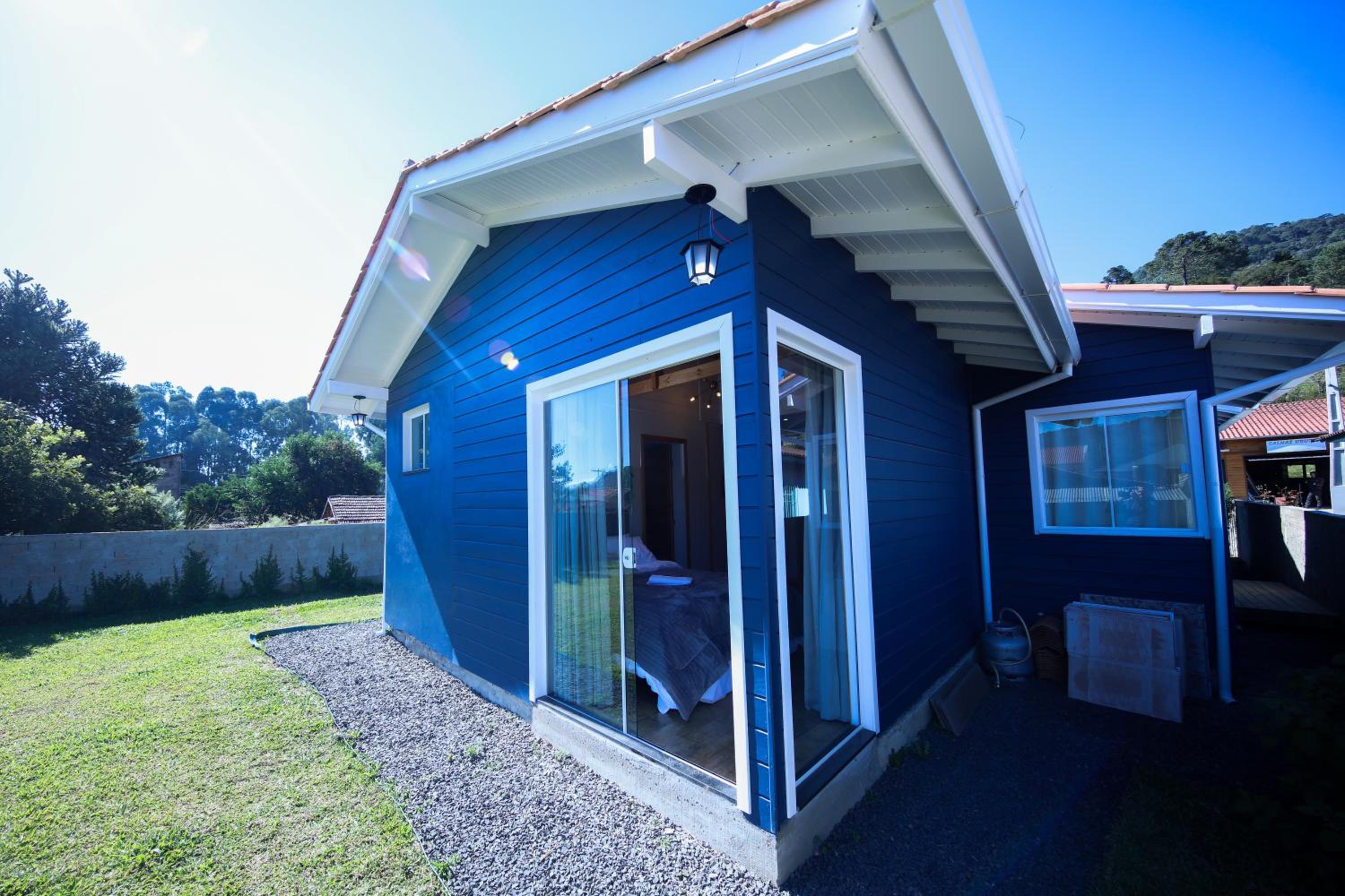 Three-Bedroom House photo 3