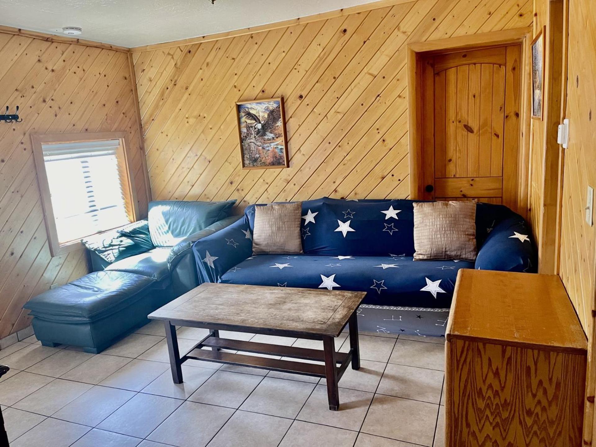 Two-Bedroom Suite - Photo 3
