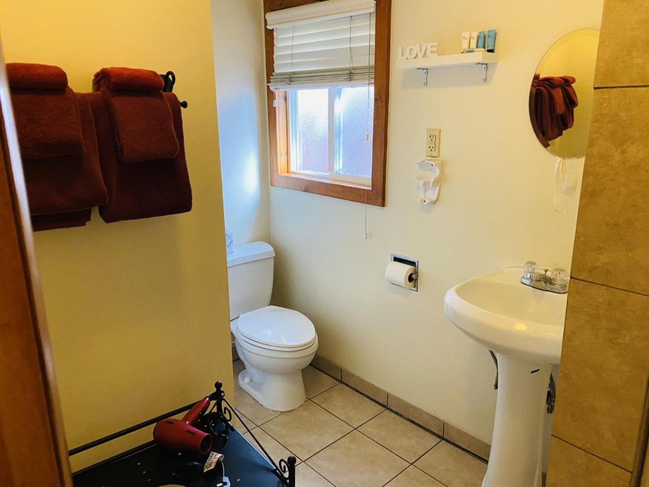 One-Bedroom House photo 2